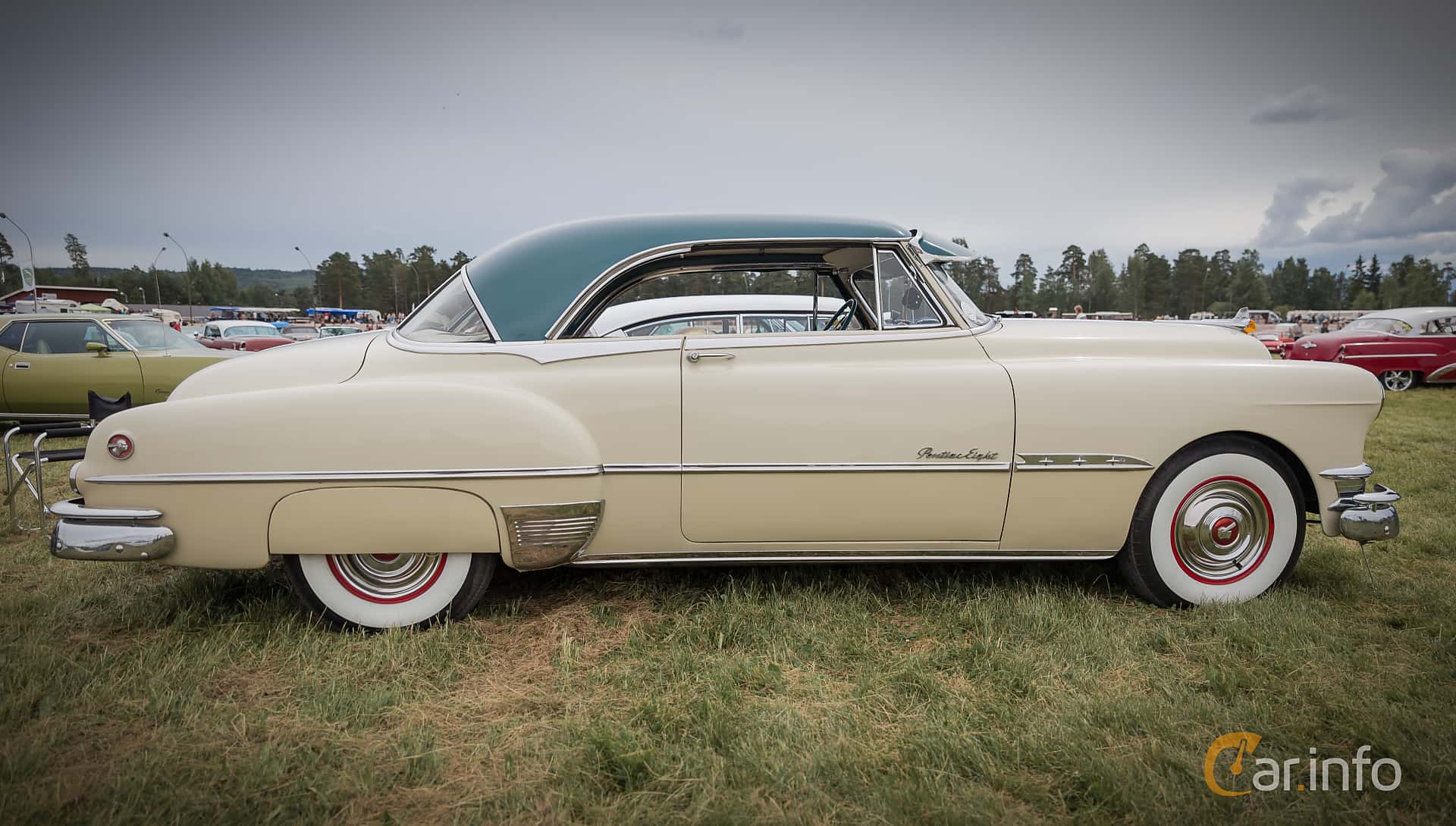 Pontiac Chieftain Catalina Coupé 4.4 118hp, 1951