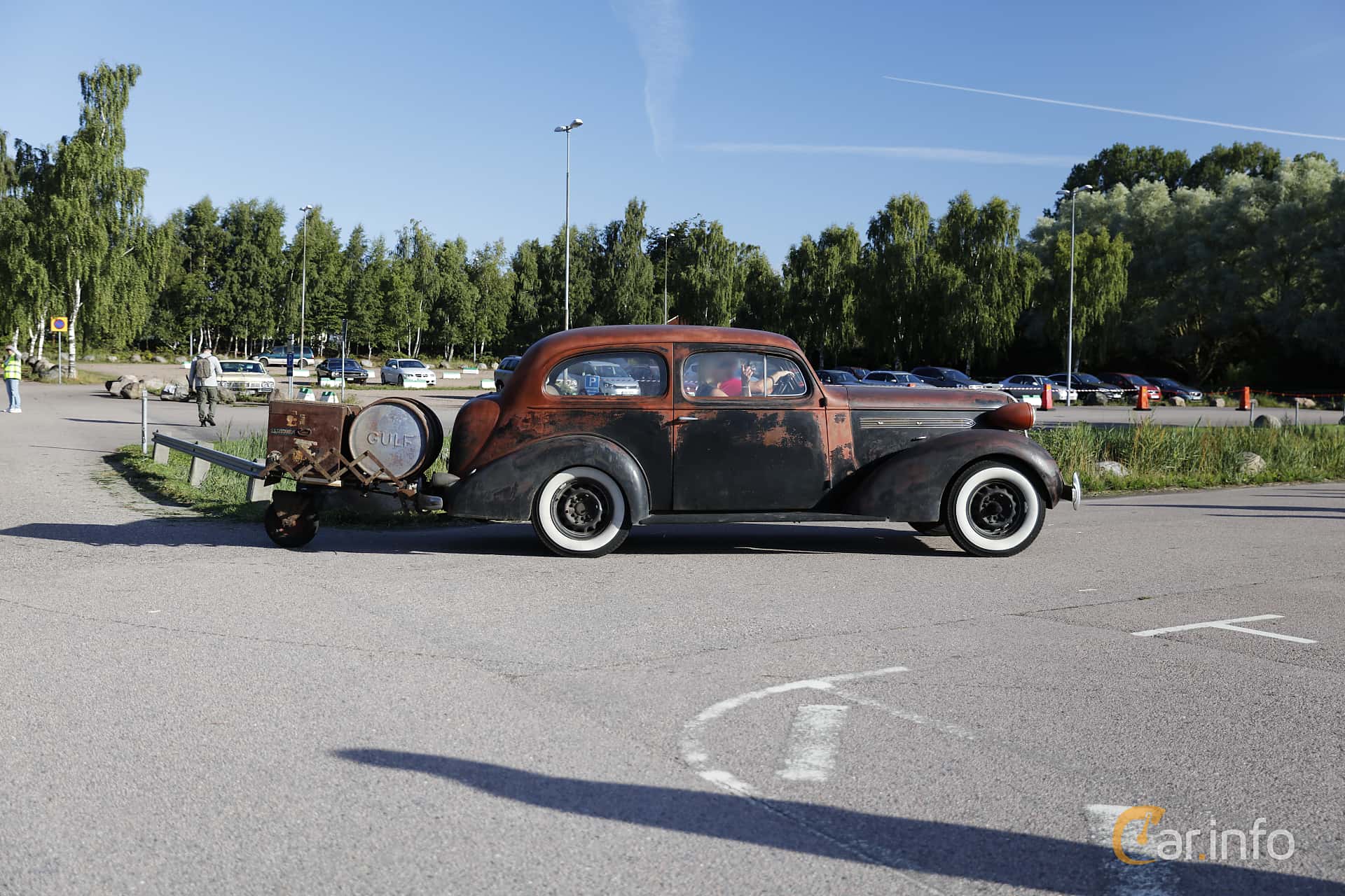 Pontiac Deluxe Eight 701A/6BA/8BA