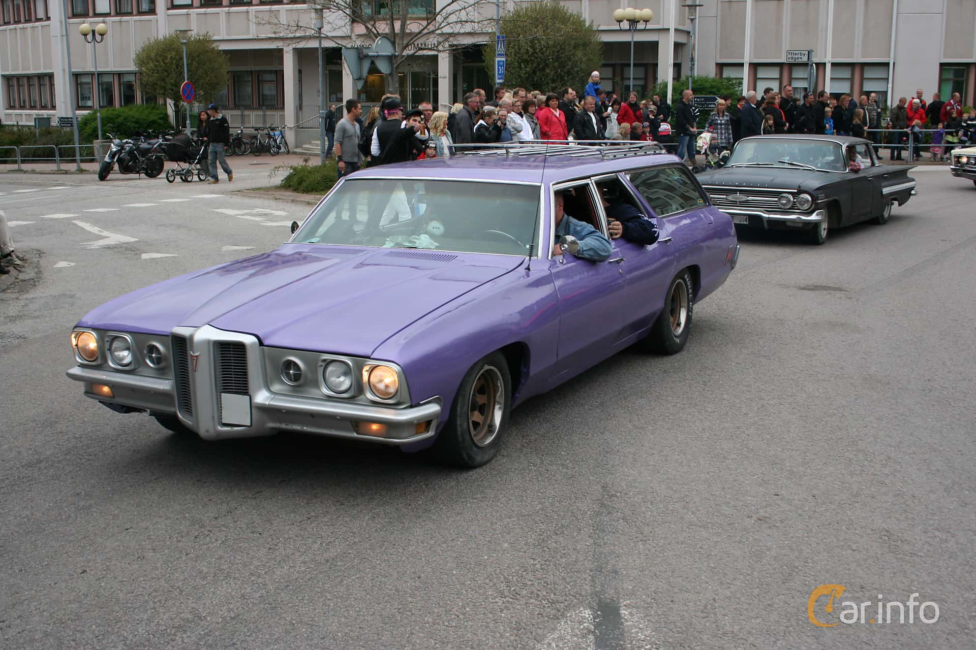 Pontiac Executive Safari 6.6 V8 Hydra-Matic, 269hp, 1970