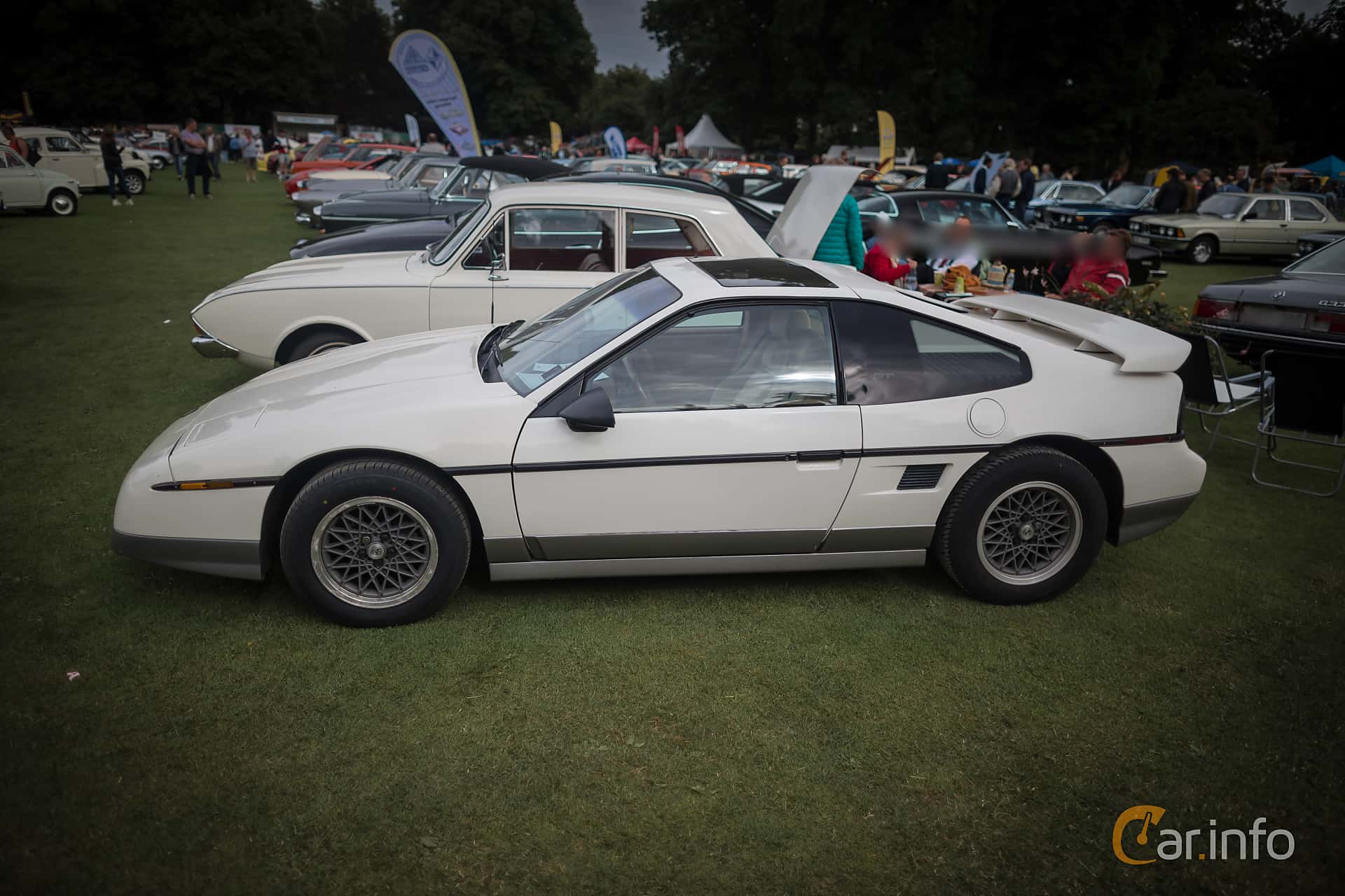 Pontiac Fiero 2.8 V6 Automatic, 136hp, 1987