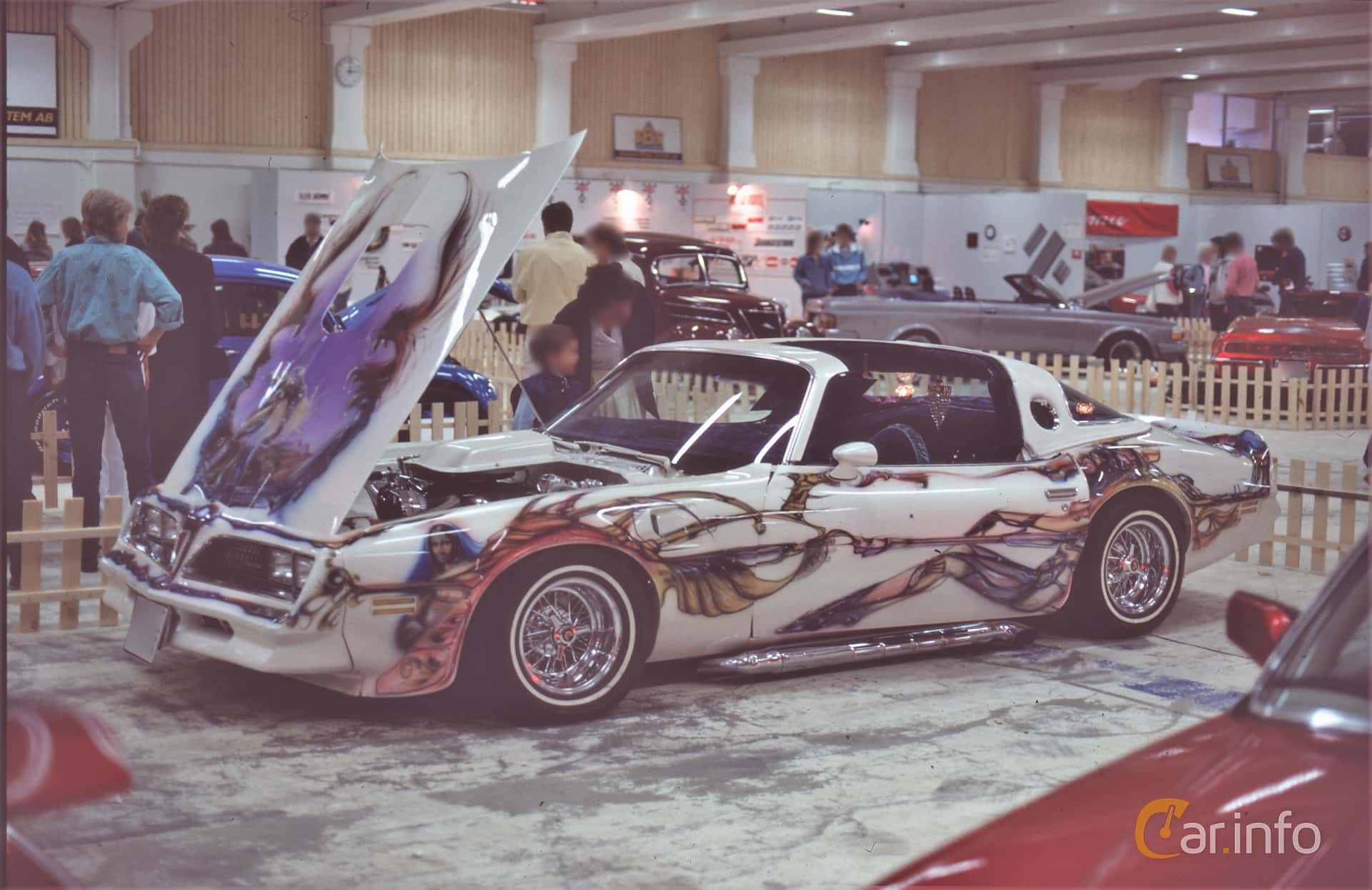 Pontiac Firebird 2nd Generation 2nd Facelift 6.6 V8 Manual, 4-speed