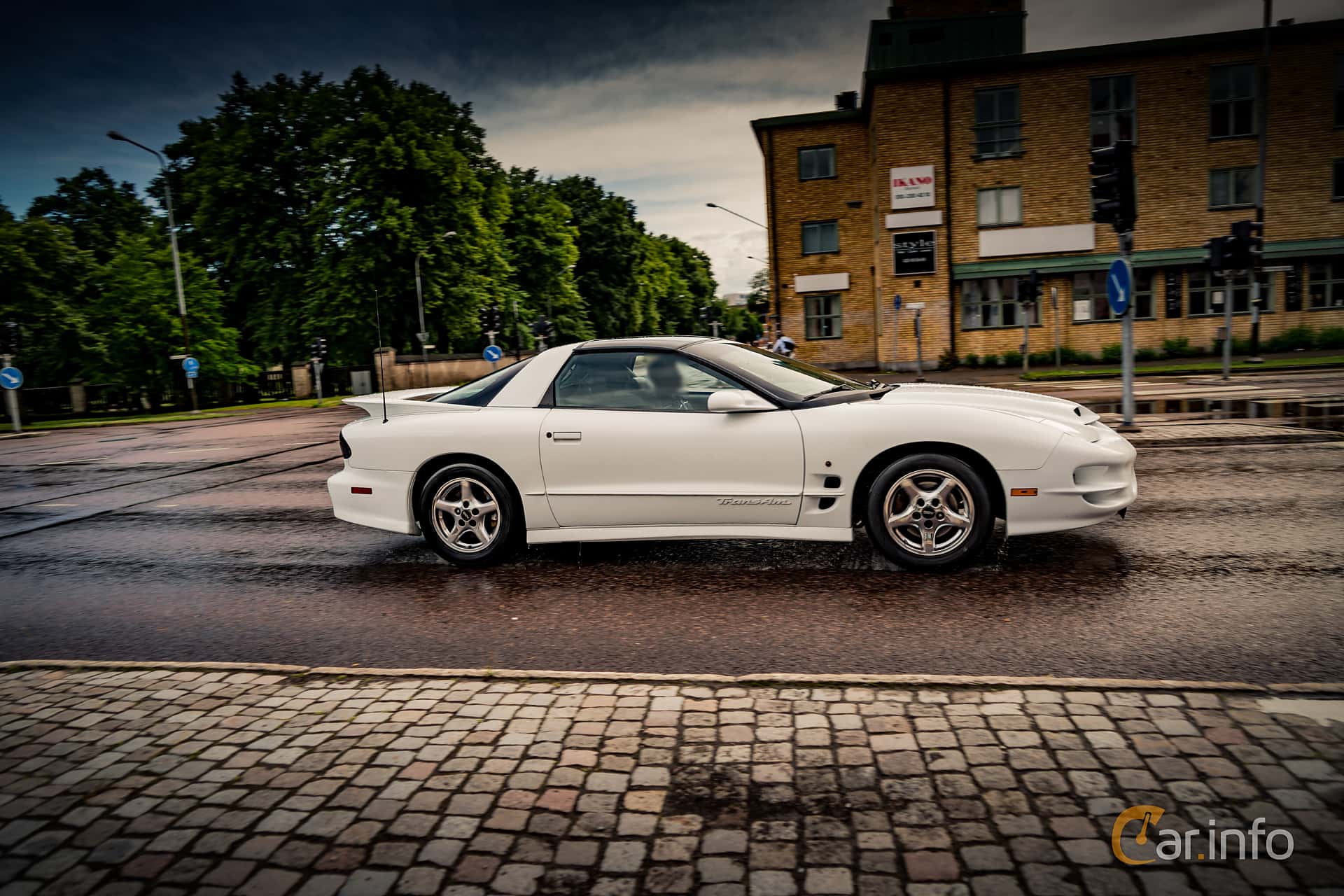 Pontiac Firebird 5.7 V8 305hp, 1998