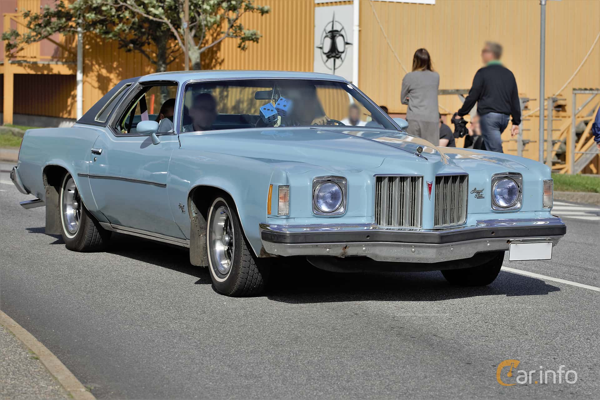 Pontiac Grand Prix 6.6 V8 Hydra-Matic, 188hp, 1975