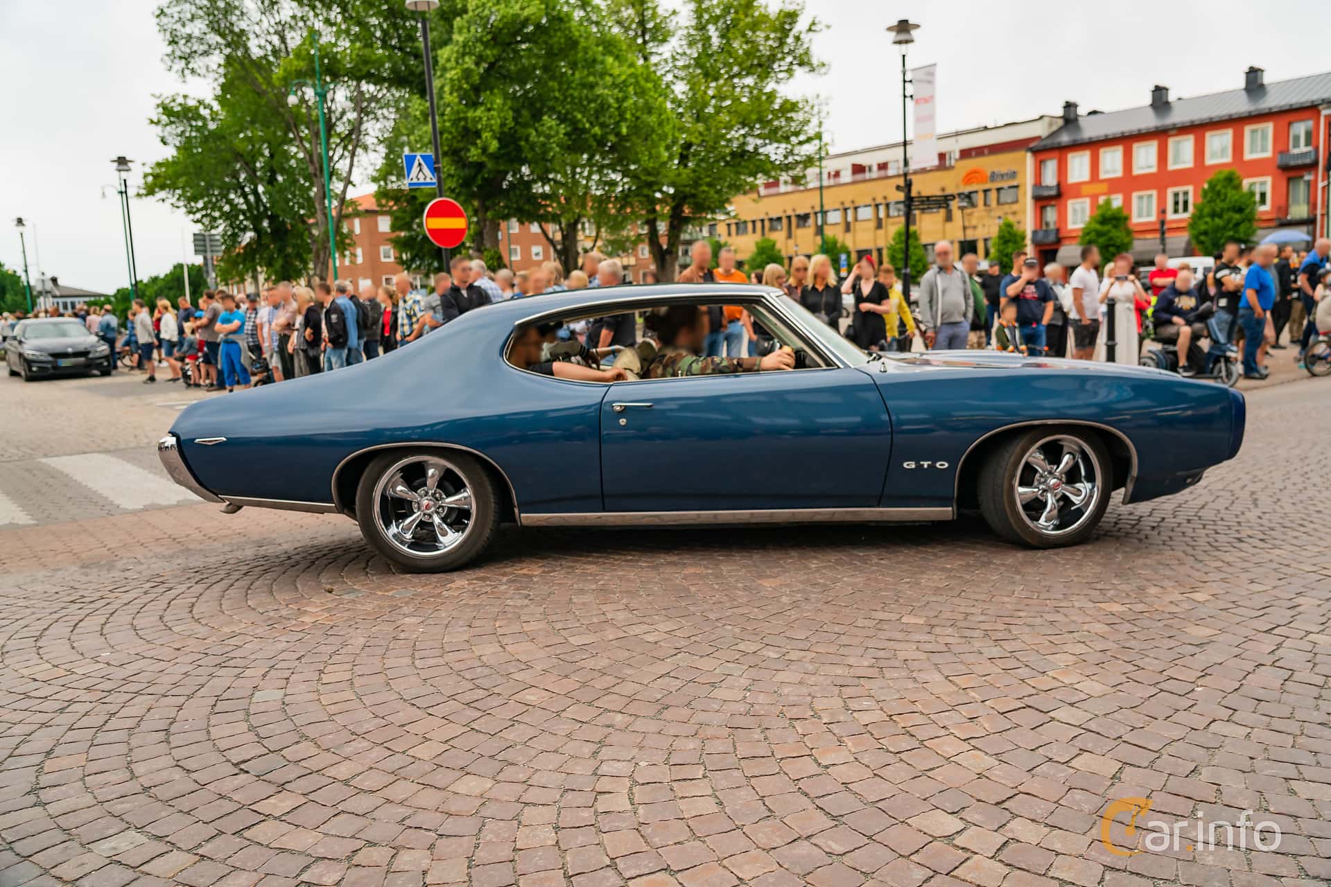 Pontiac GTO Hardtop 2nd Generation 6.6 V8 Hydra-Matic, 3-speed