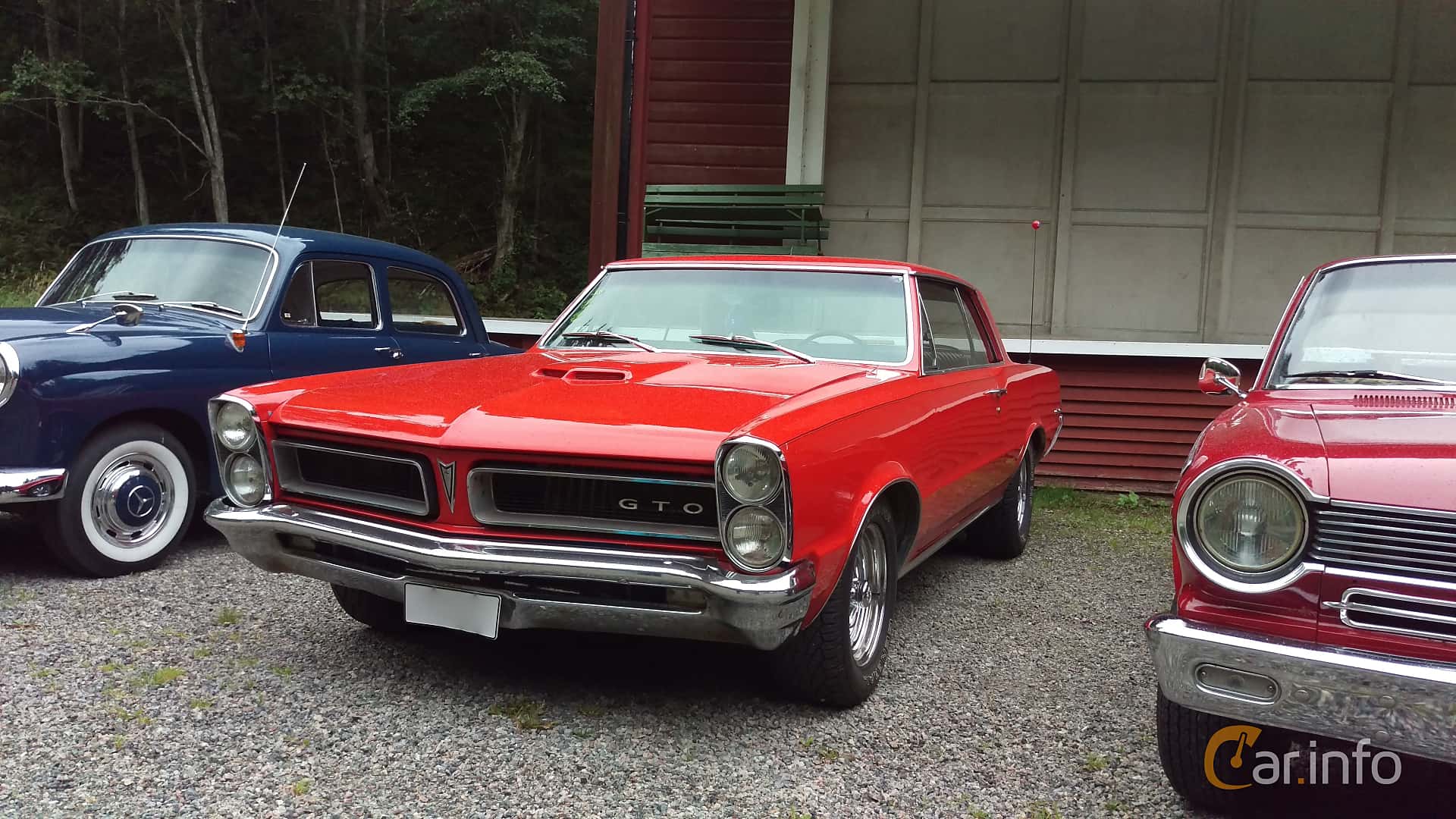 Pontiac LeMans 2-door Hardtop 6.9 V8 Manual, 361hp, 1966