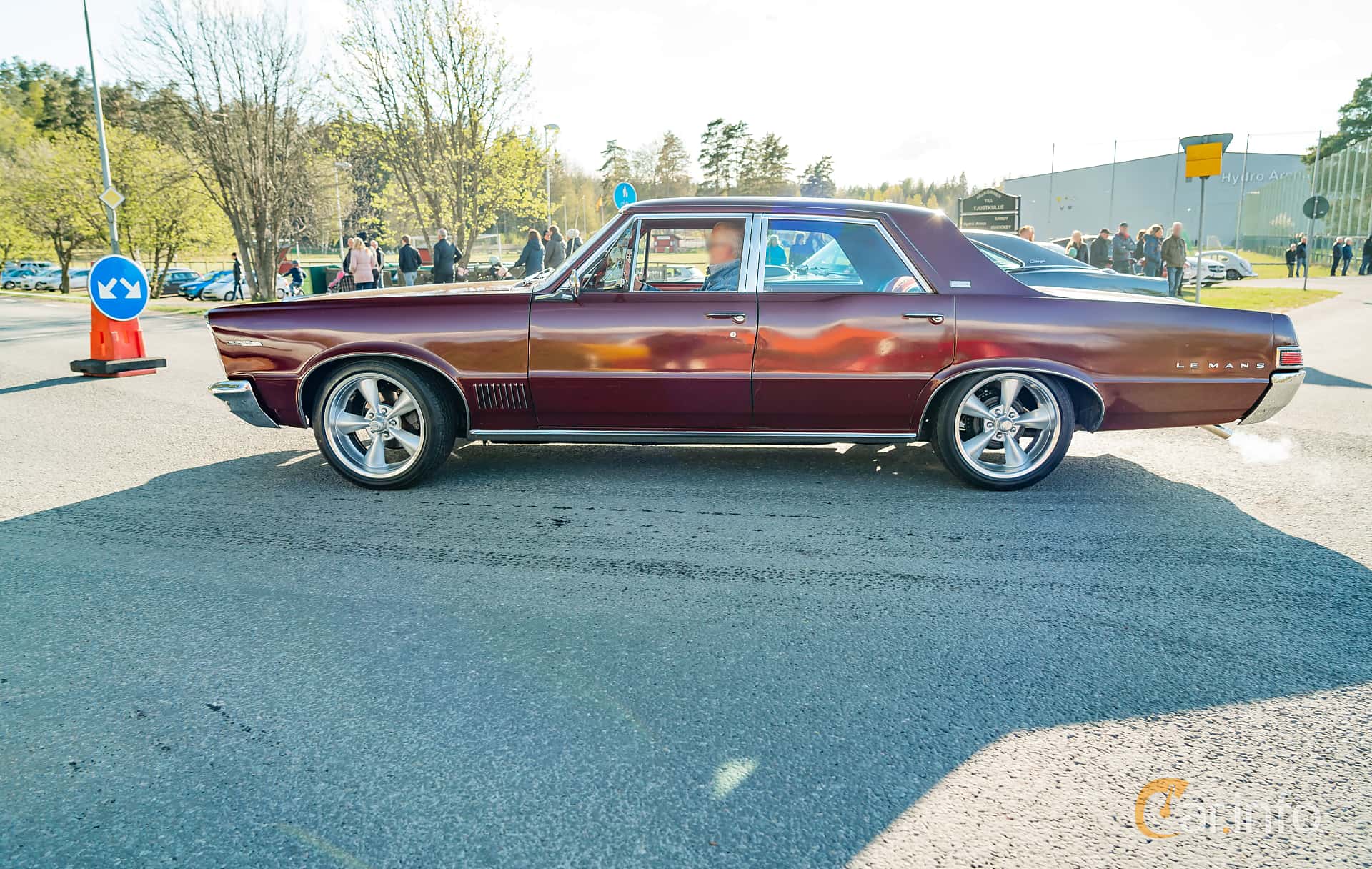 Pontiac LeMans Sedan 5.3 V8 Hydra-Matic, 3-speed