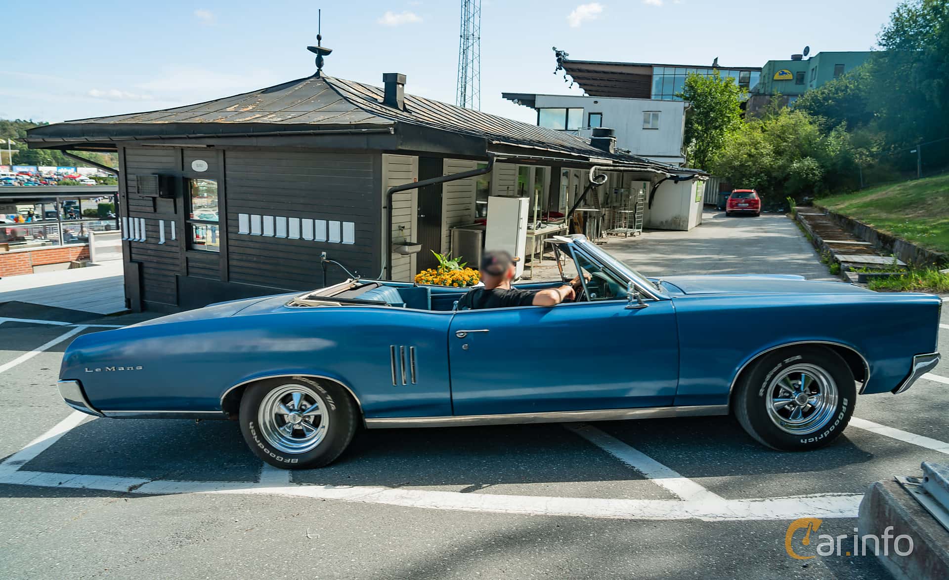 Pontiac LeMans 6.6 V8 2nd Generation