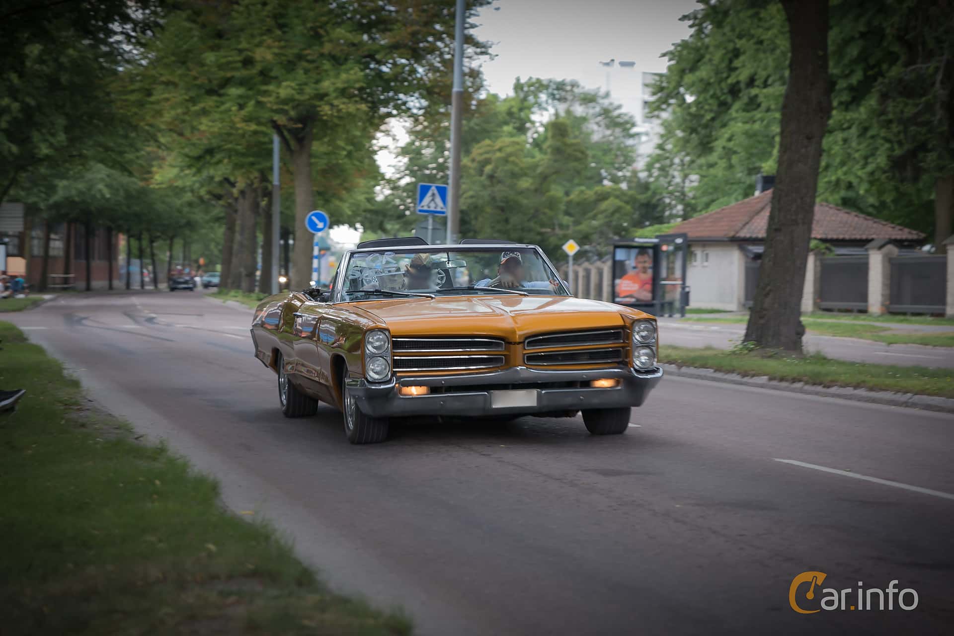 Pontiac Parisienne 5.4 V8 3rd Generation Facelift, Powerglide, 2-speed