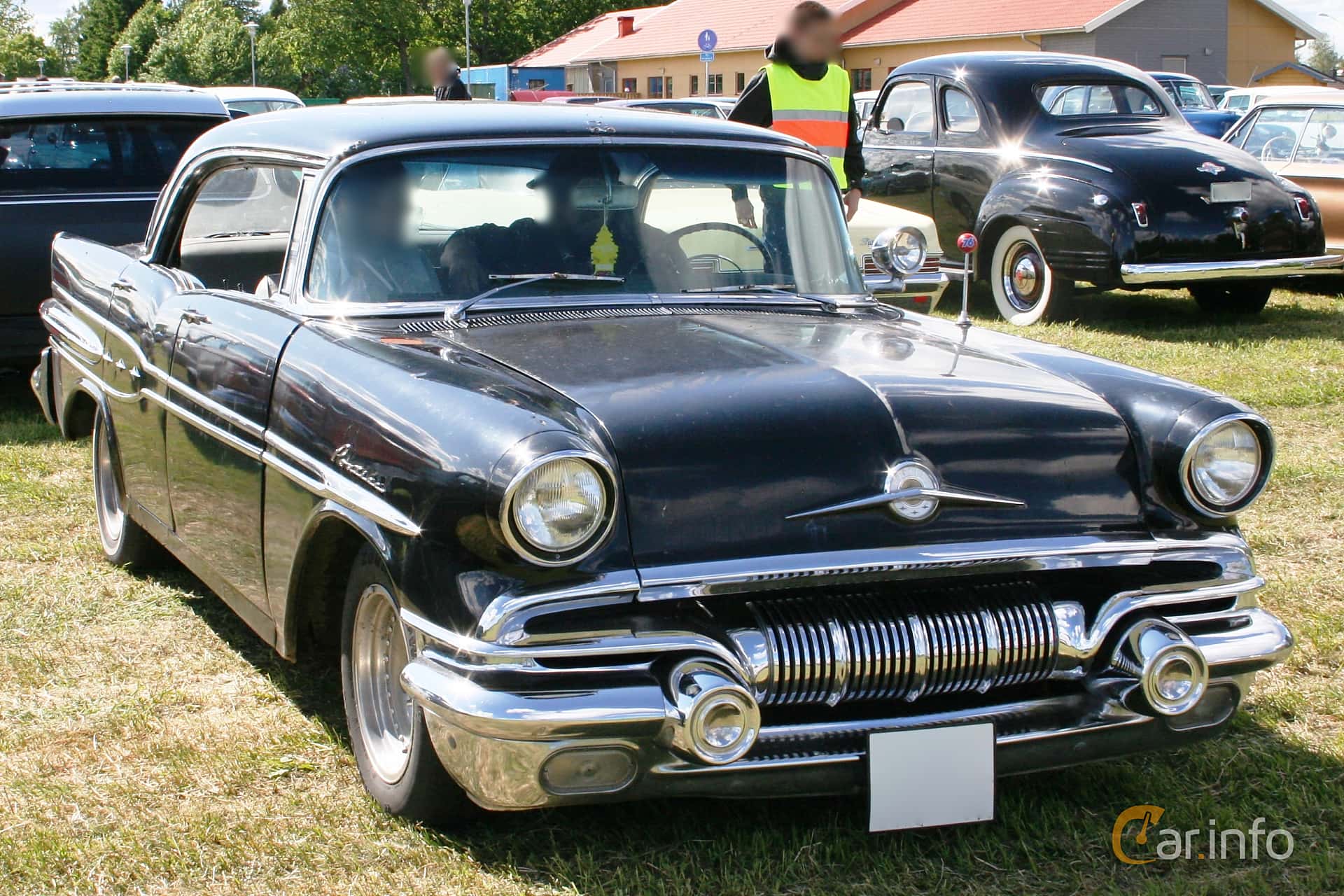 Pontiac Pathfinder Deluxe Sport Sedan 4.3 Manual, 150hp, 1957