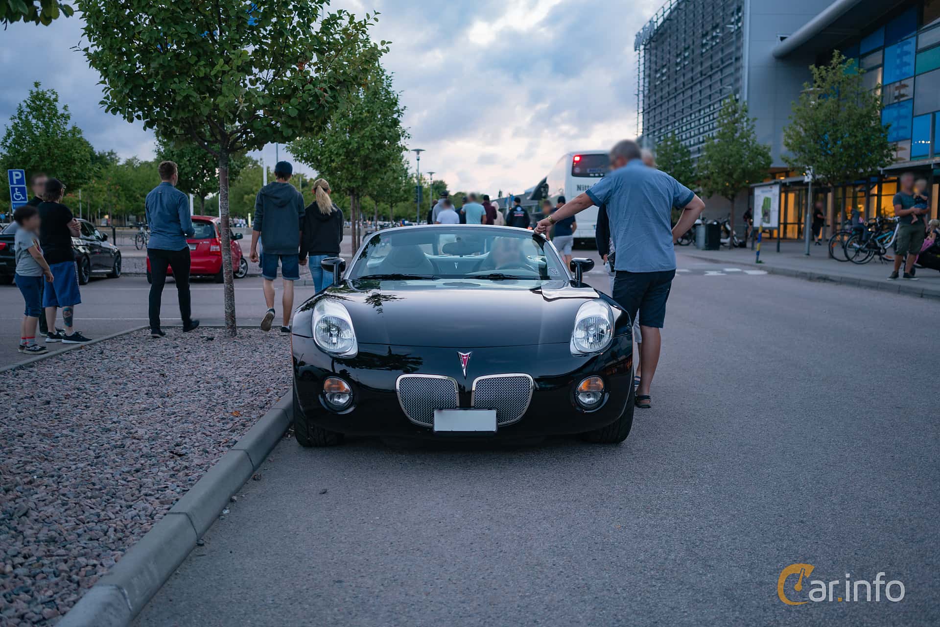 Pontiac Solstice Convertible 1st Generation 2.4 Automatic, 5-speed