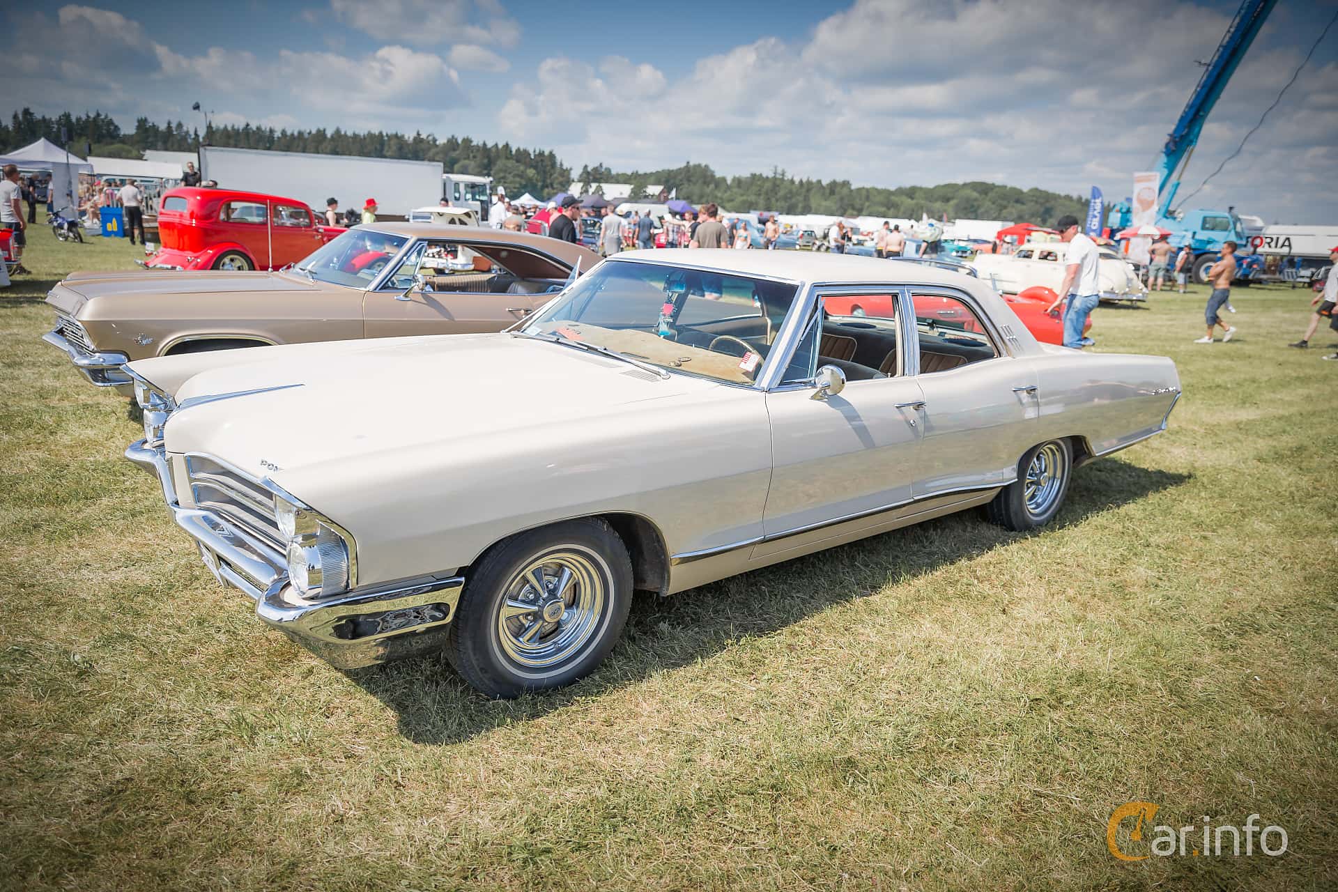 Pontiac Star Chief Sedan 6.9 V8 361hp, 1966