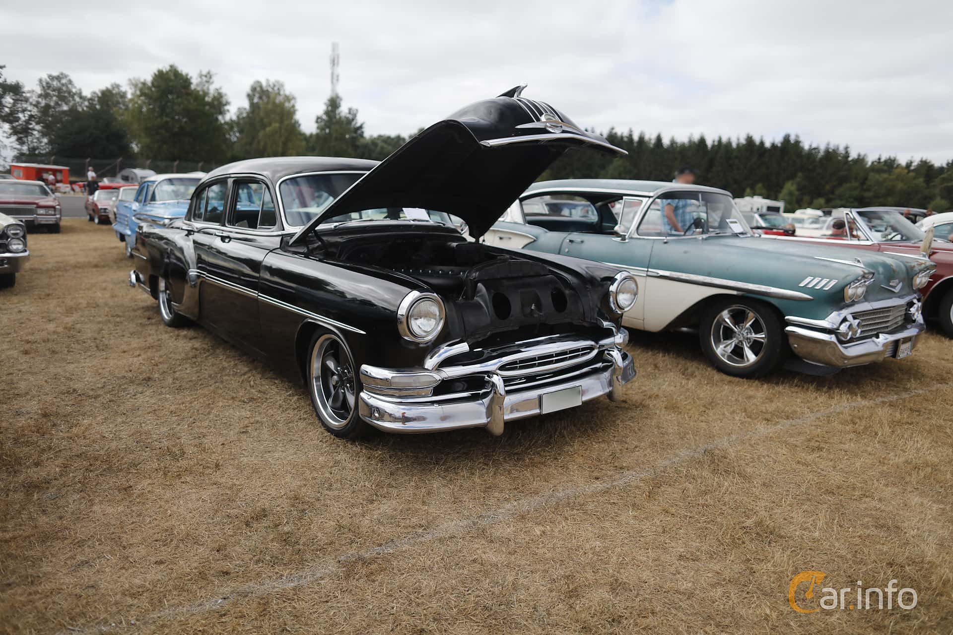 Pontiac Star Chief Sedan 4.1 V8 Manual, 124hp, 1954