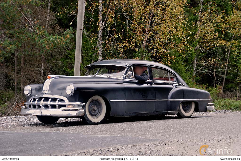 Pontiac Streamliner Sedan 4.4 Manual, 110hp, 1950