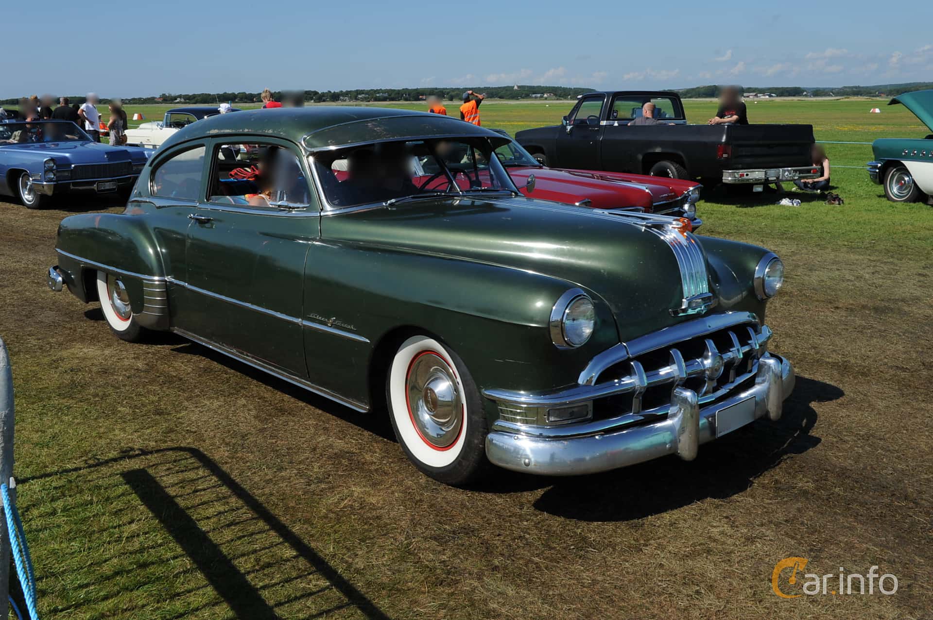 Pontiac Streamliner Sedan 4.4 Hydra-Matic, 110hp, 1950