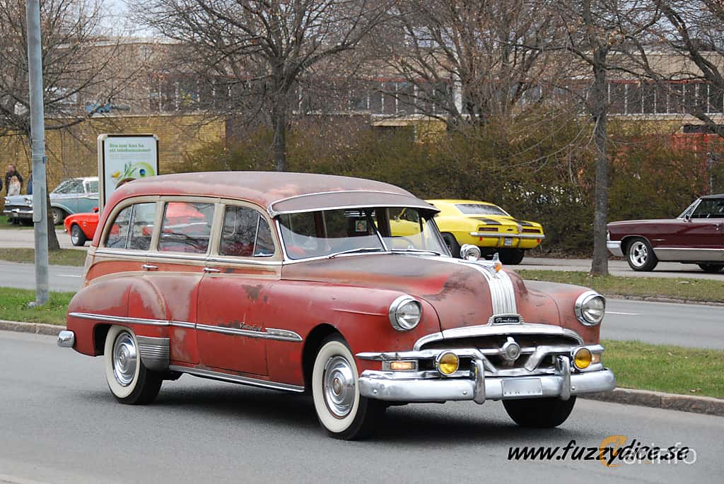 Pontiac Streamliner Station Wagon 4.4 Manual, 118hp, 1951
