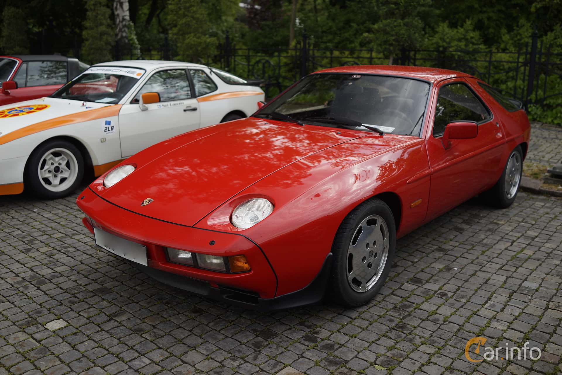 Porsche 928  Manual, 240hp, 1979
