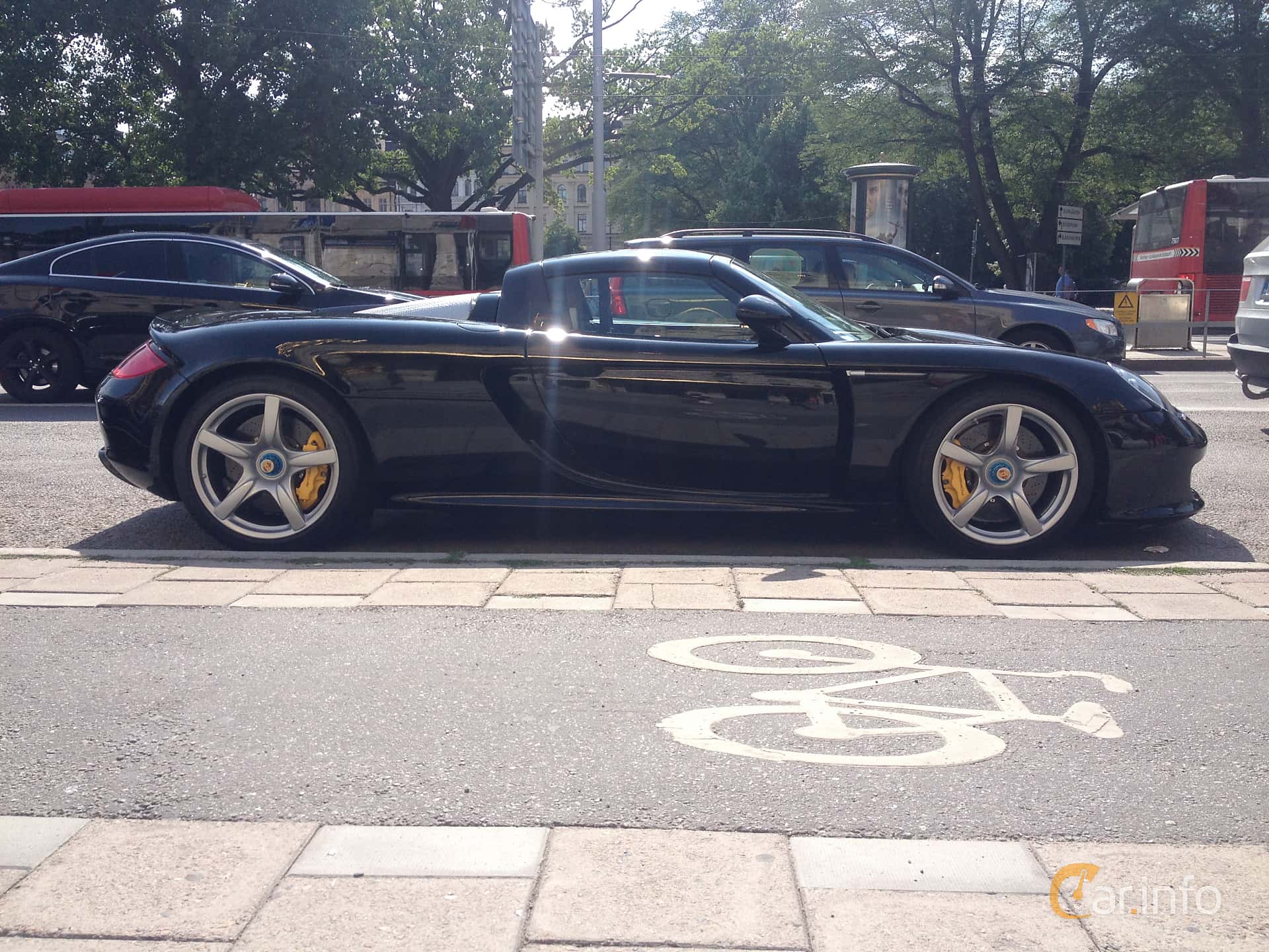 Porsche Carrera GT 5.7 V10 Manual, 612hp, 2004