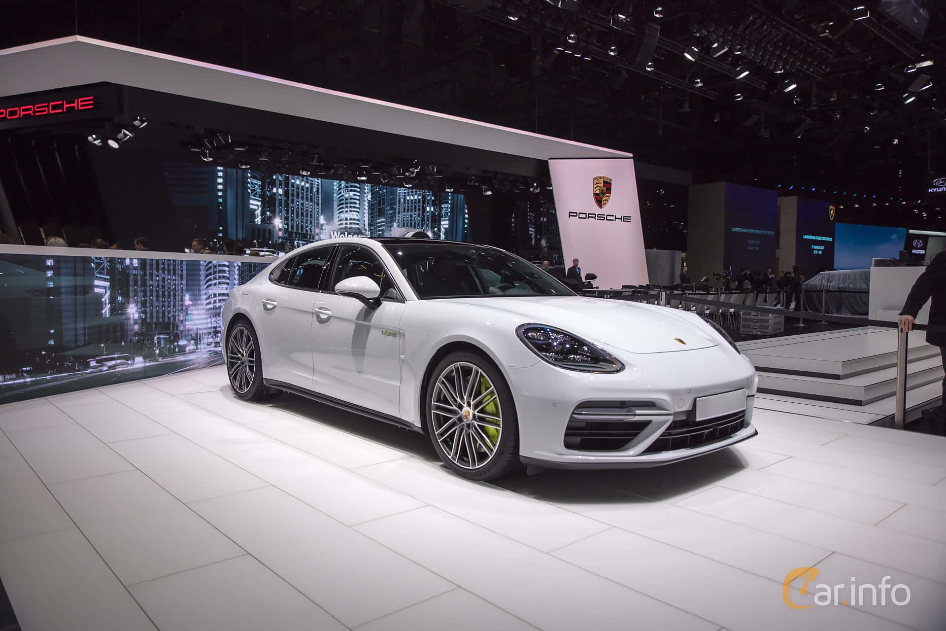 Porsche Panamera Turbo S E-Hybrid  PDK, 680hp, 2017