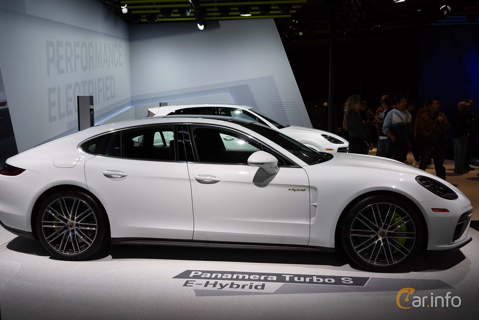 Porsche Panamera Turbo S E-Hybrid  PDK, 680hp, 2020