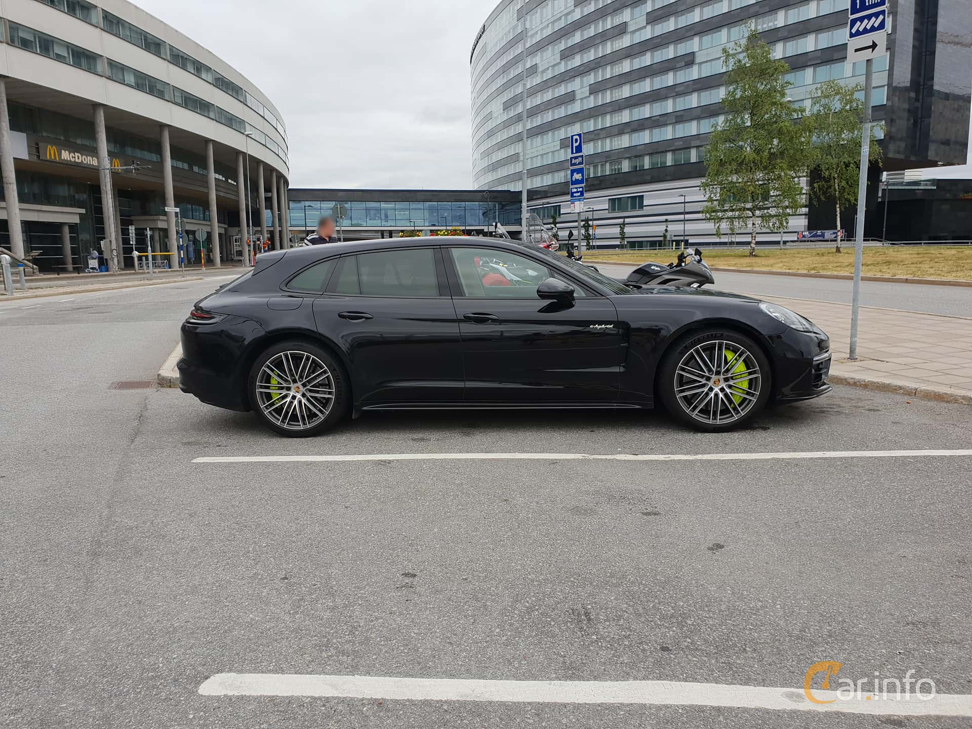 Porsche Panamera Turbo S E-Hybrid Sport Turismo  PDK, 680hp, 2020
