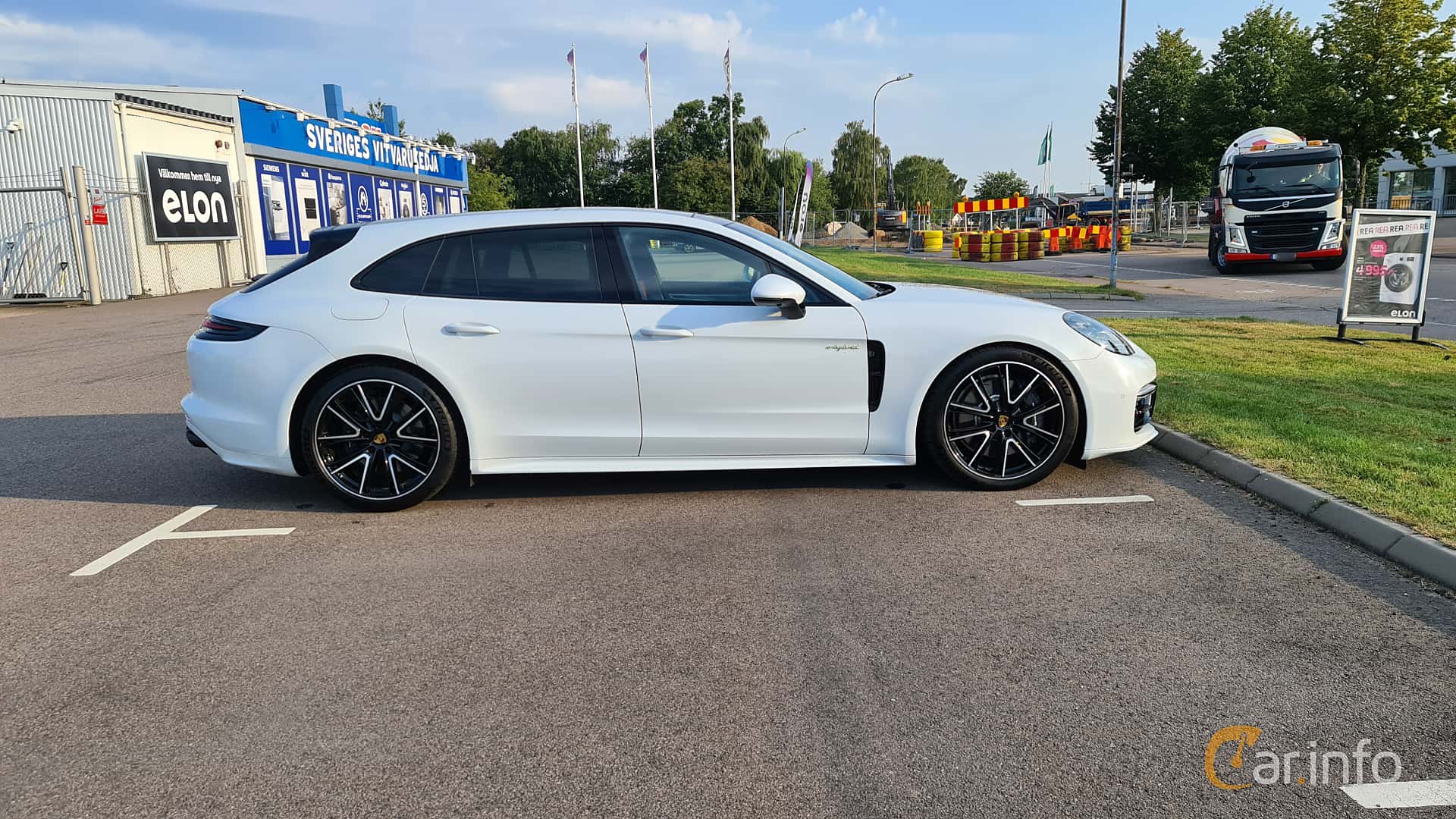 Porsche Panamera 4 E-Hybrid Sport Turismo  PDK, 462hp, 2020