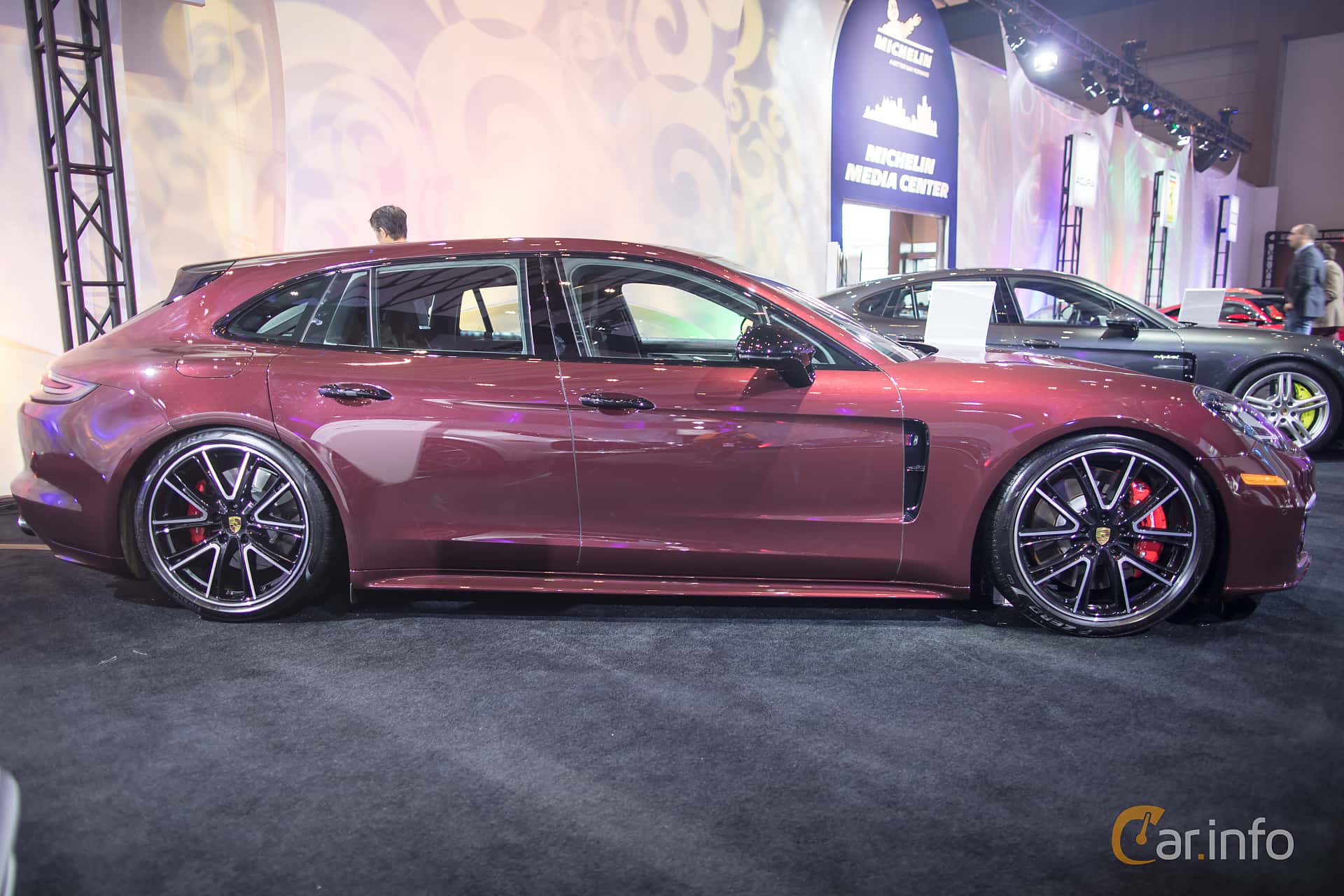 Porsche Panamera Turbo Sport Turismo  PDK, 550hp, 2020