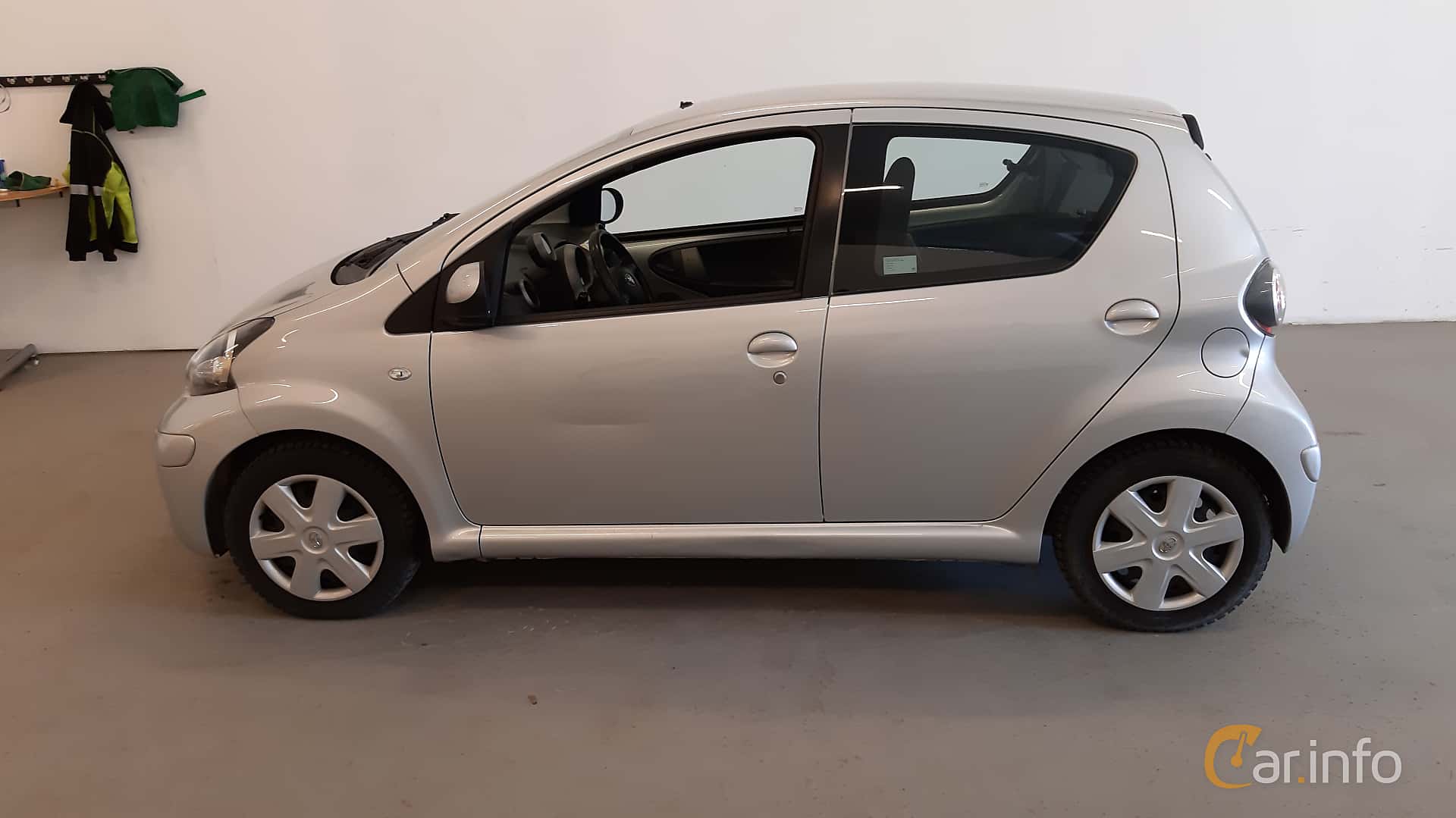 Toyota Aygo 1.0 VVT-i 1st Generation 1st Facelift