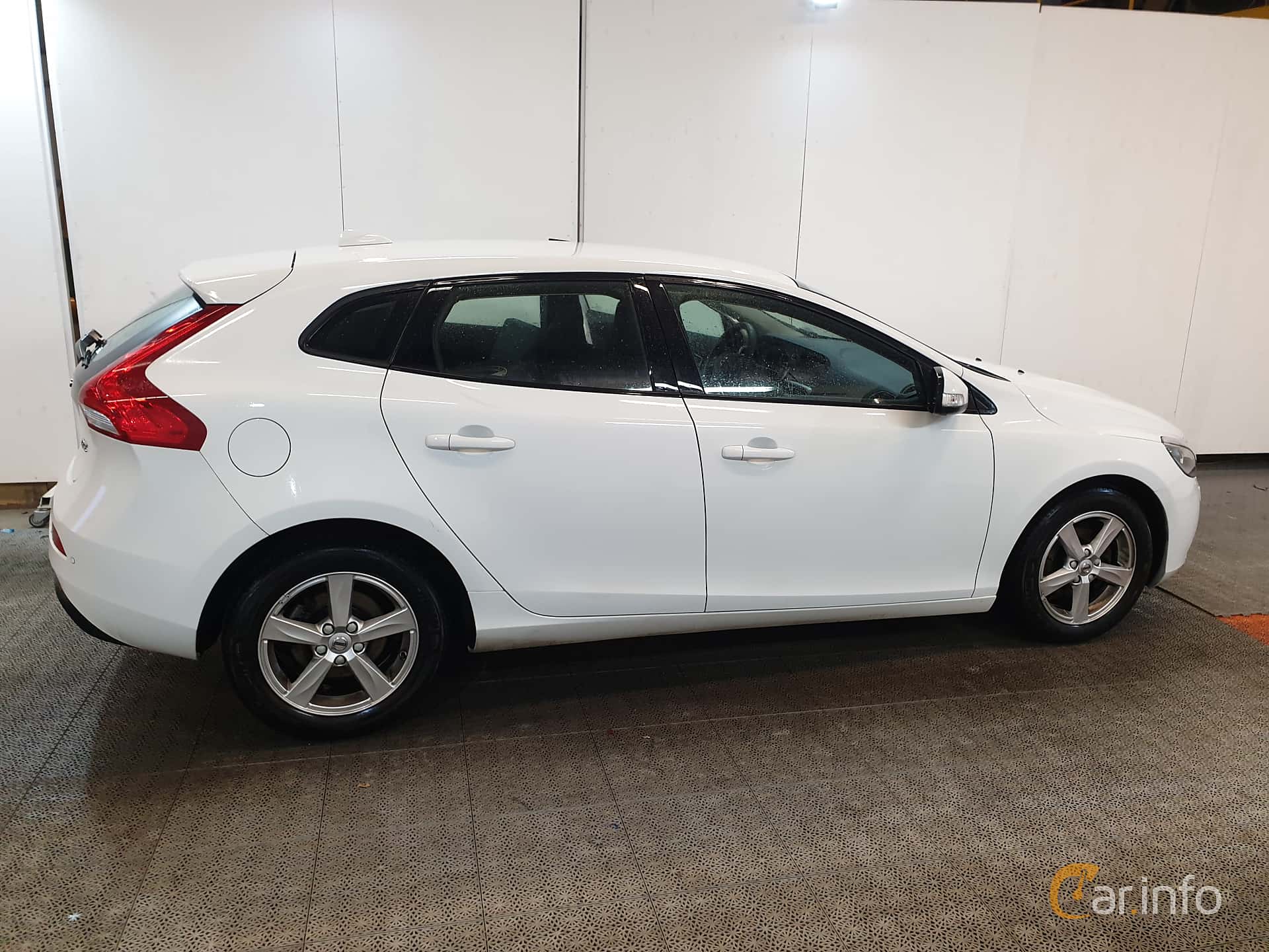 Volvo V40 D2 Manual, 120hp, 2018