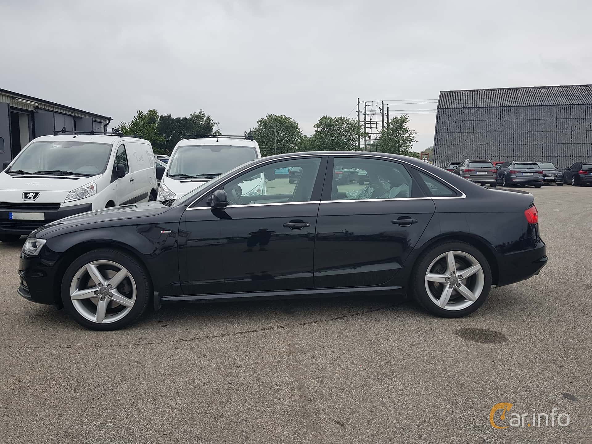 Audi A4 Sedan 2.0 TDI clean diesel  Manual, 190hp, 2015