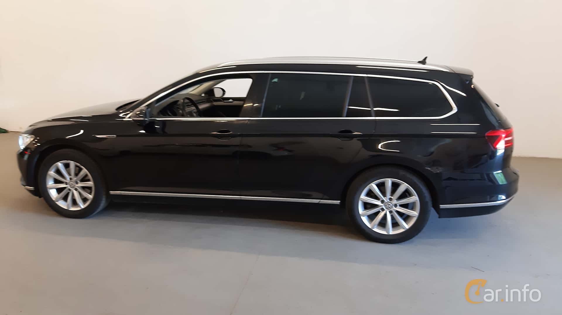 Volkswagen Passat Variant 2.0 TDI SCR BlueMotion 4Motion DSG Sequential, 190hp, 2017