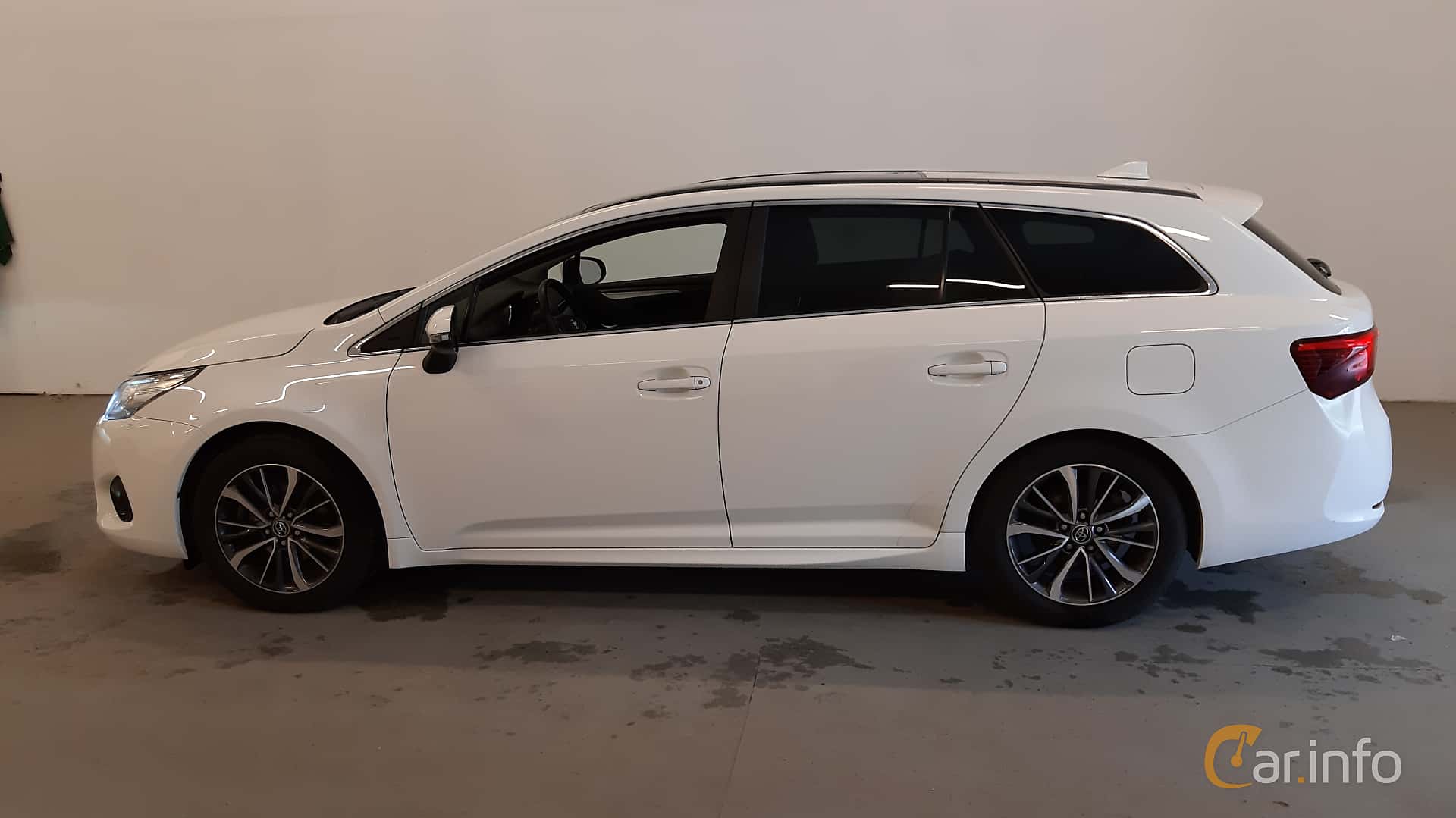 Toyota Avensis Combi 2.0 D-4D Manual, 143hp, 2016
