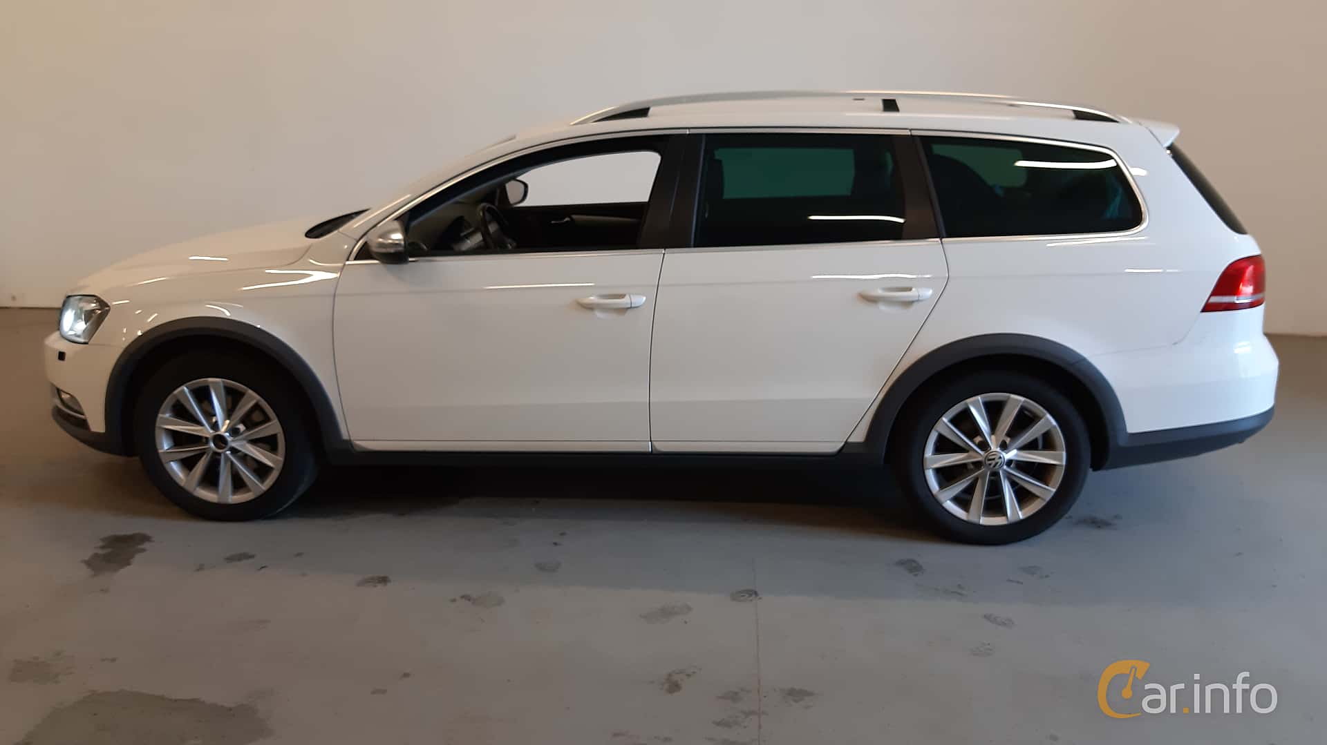 Volkswagen Passat Alltrack 2.0 TDI BlueMotion 4Motion DSG Sequential, 177hp, 2015