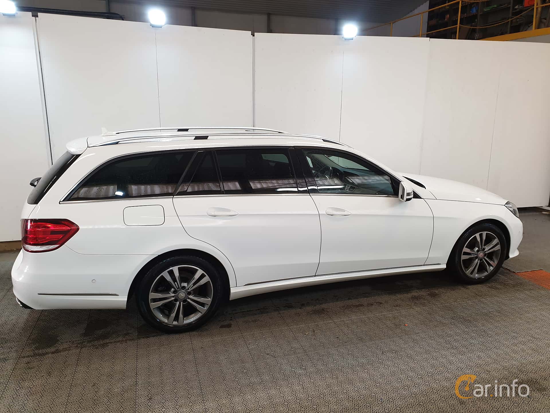 Mercedes-Benz E 220 T BlueTEC 4MATIC  7G-Tronic, 170hp, 2016