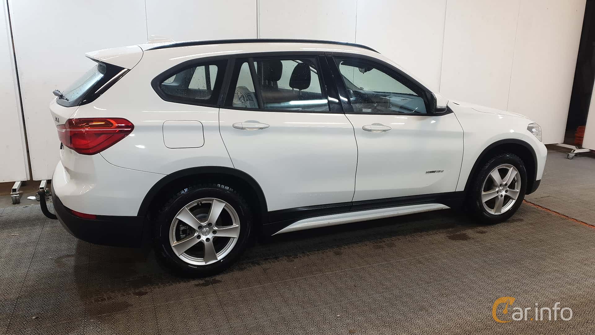 BMW X1 sDrive16d Manual, 6-speed
