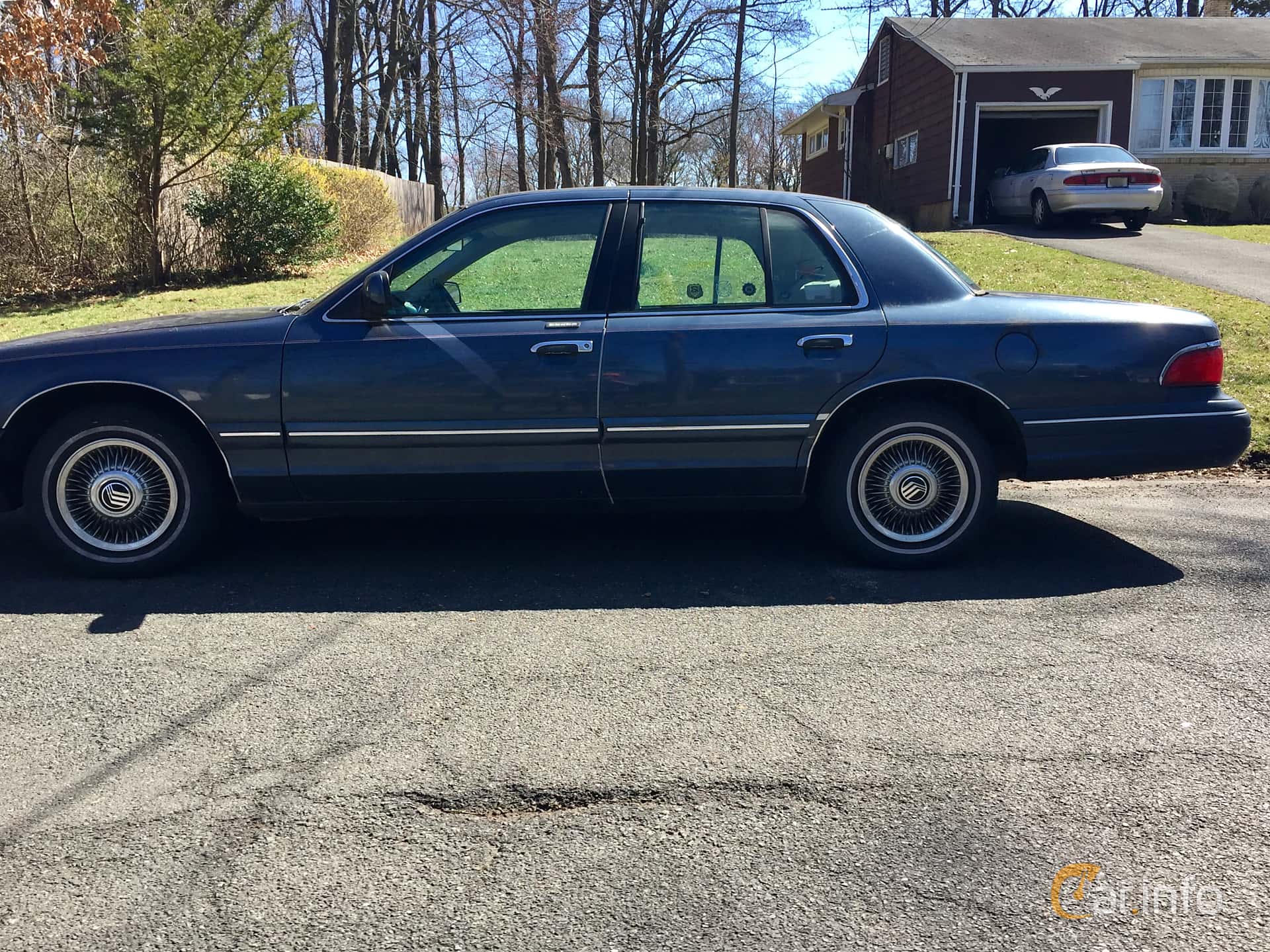 Mercury Grand Marquis 4.6 V8 Automatic, 193hp, 1997