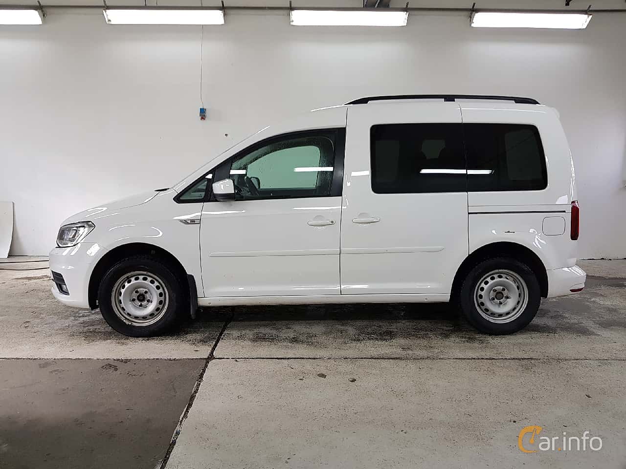 Volkswagen Caddy Life 2.0 TDI BlueMotion Manual, 102hp, 2016