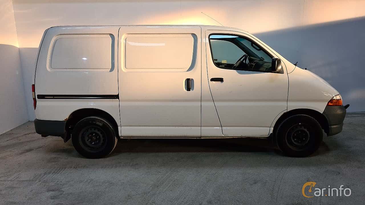 Toyota HiAce Van 2.5 Manual, 102hp, 2002