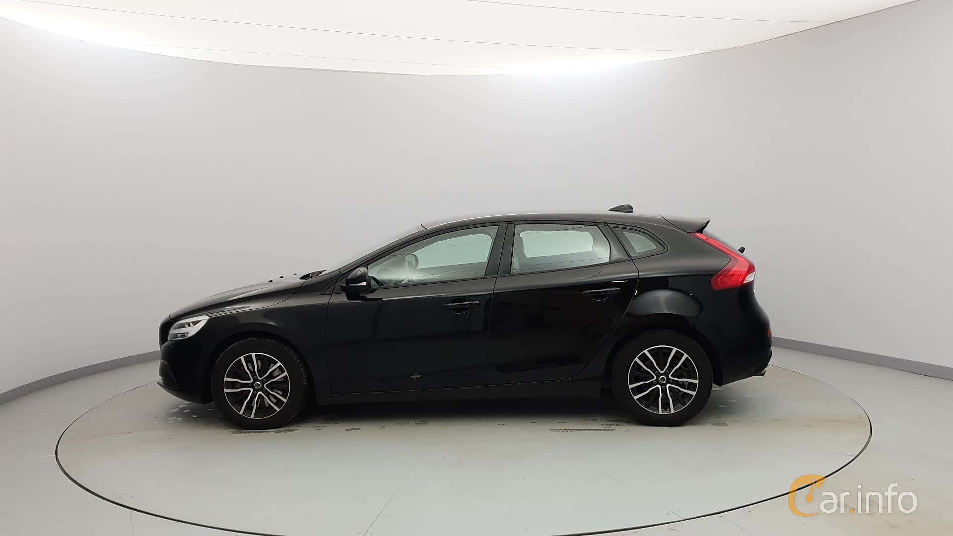 Volvo V40 D4 190hp, 2018