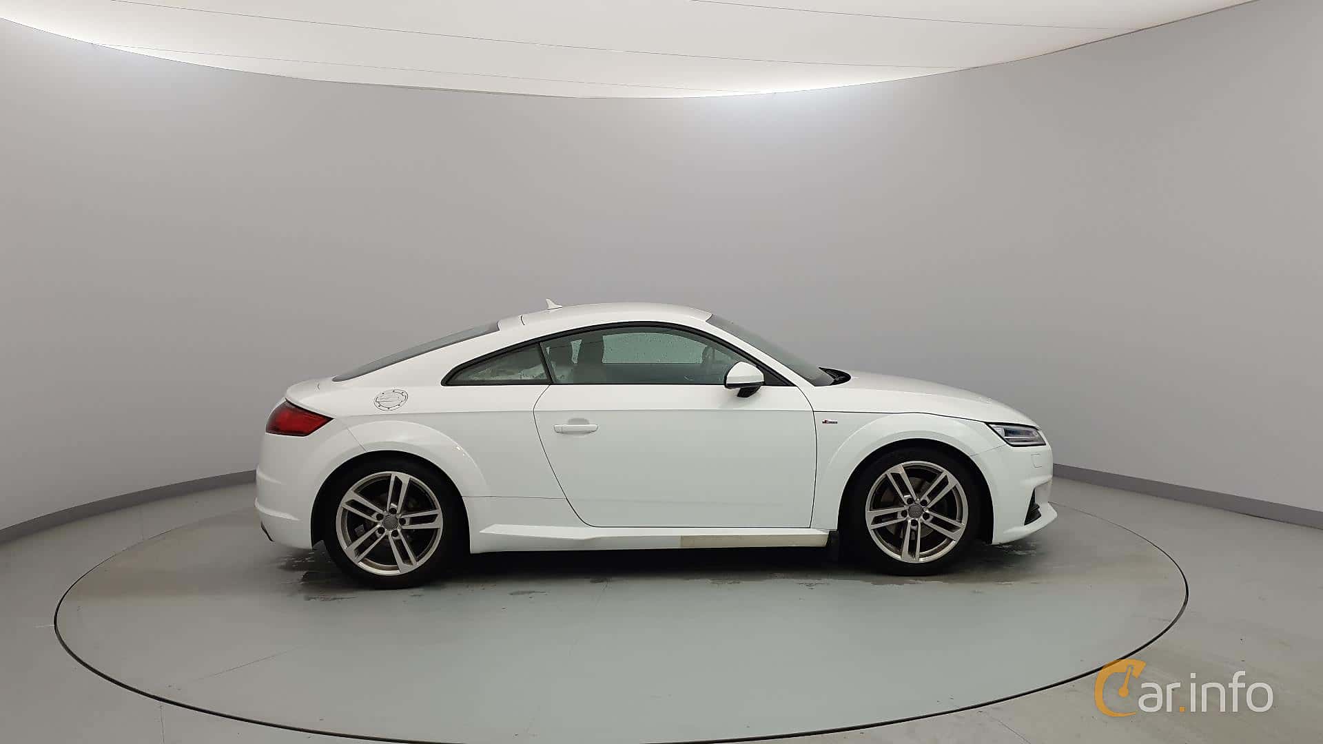 Audi TT Coupé generation 8S 1.8 TFSI S Tronic, 7-speed