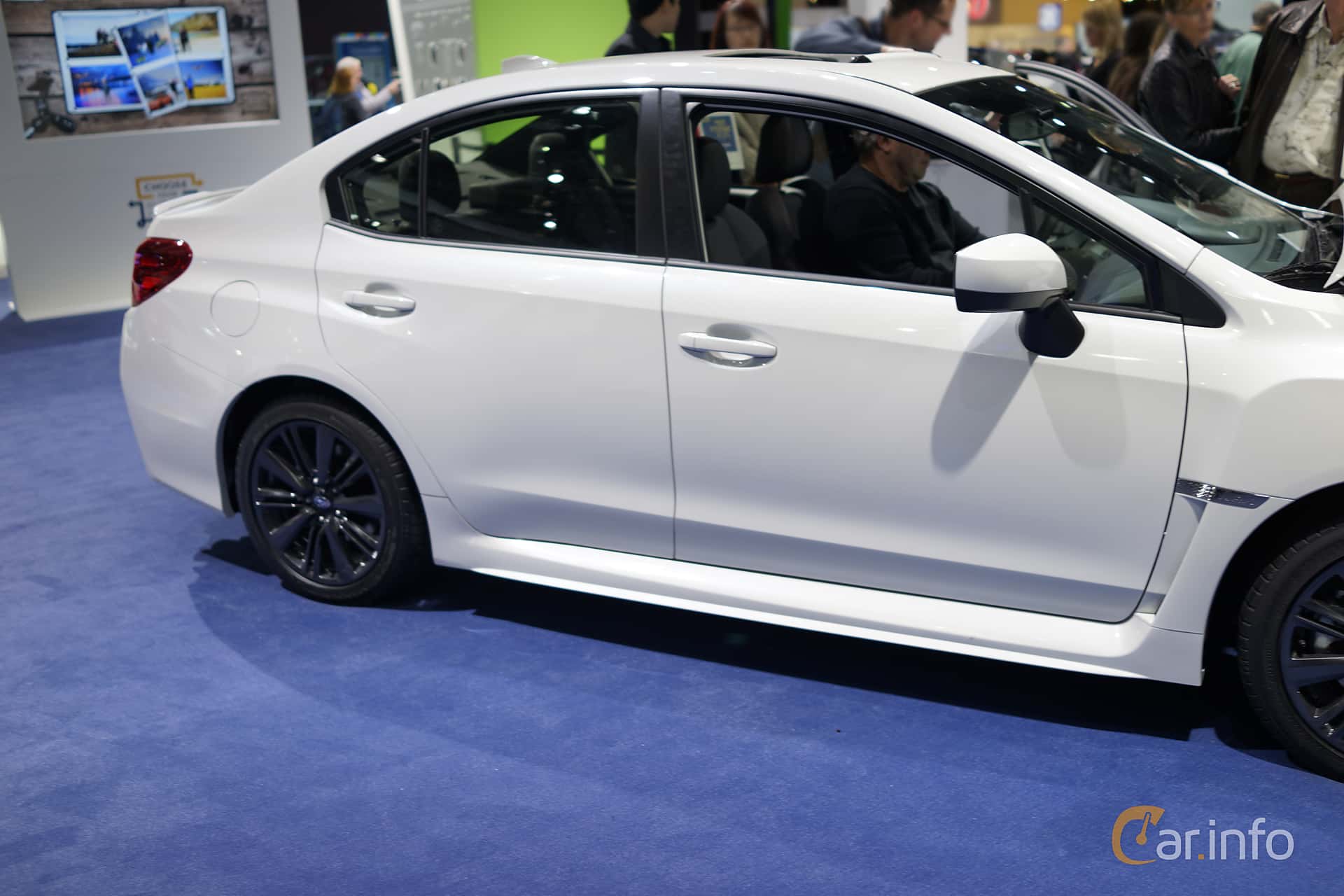 Subaru WRX STi Sedan 2.5 4WD Manual, 300hp, 2013