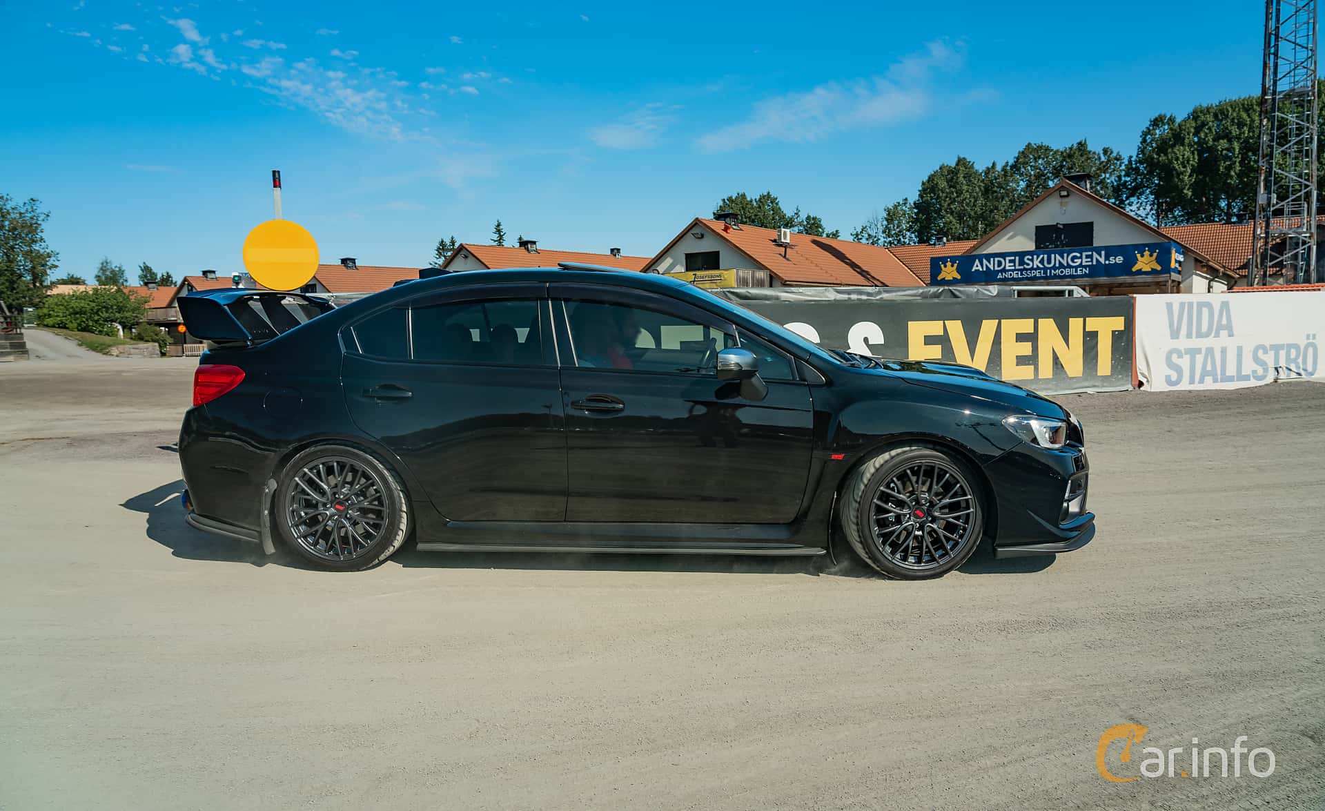 Subaru WRX STi 2.5 4WD Manual, 300hp, 2016