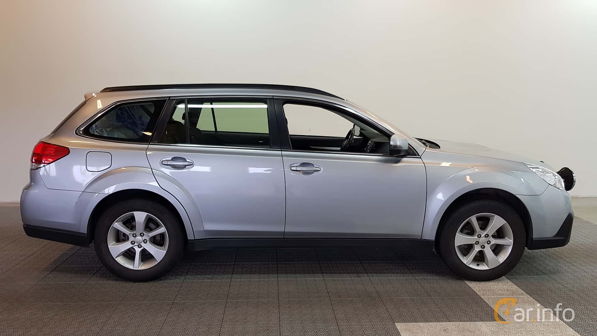 Subaru Outback 2.0 4WD Manual, 150hp, 2014