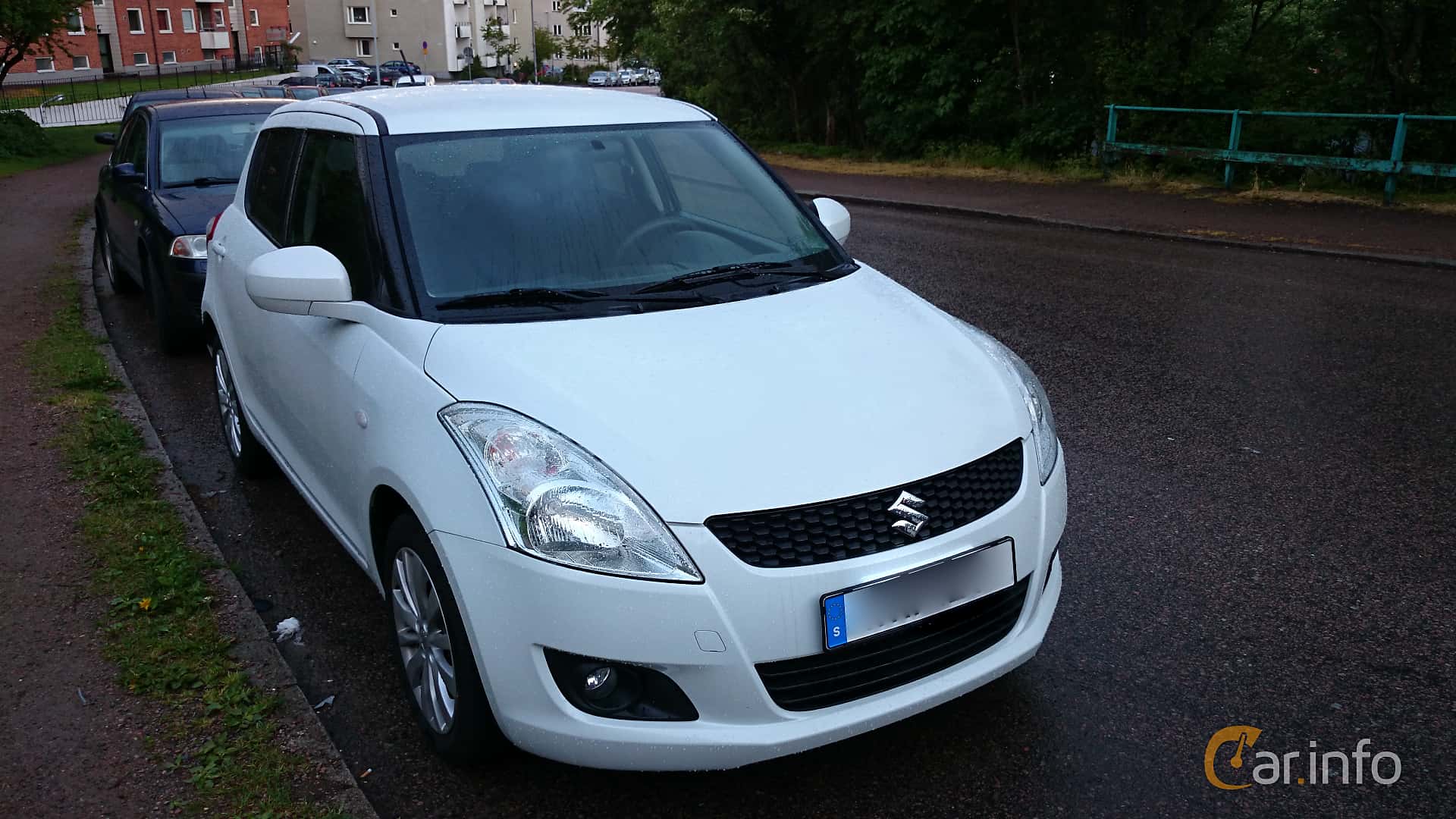 Suzuki Swift 5-door 1.2 VVT Manual, 94hp, 2013