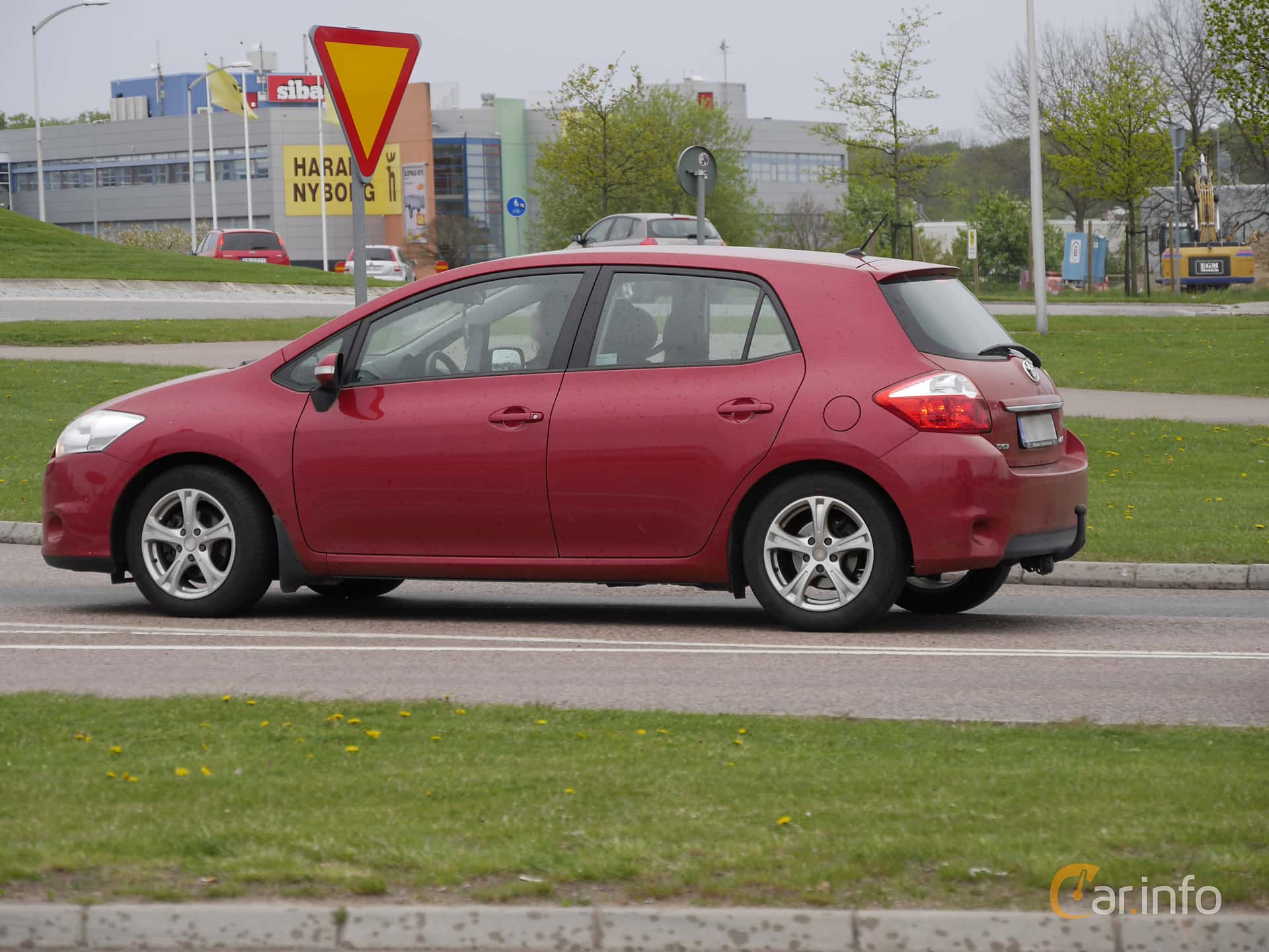 Toyota Auris 5-door 1.6  Manual, 132hp, 2010