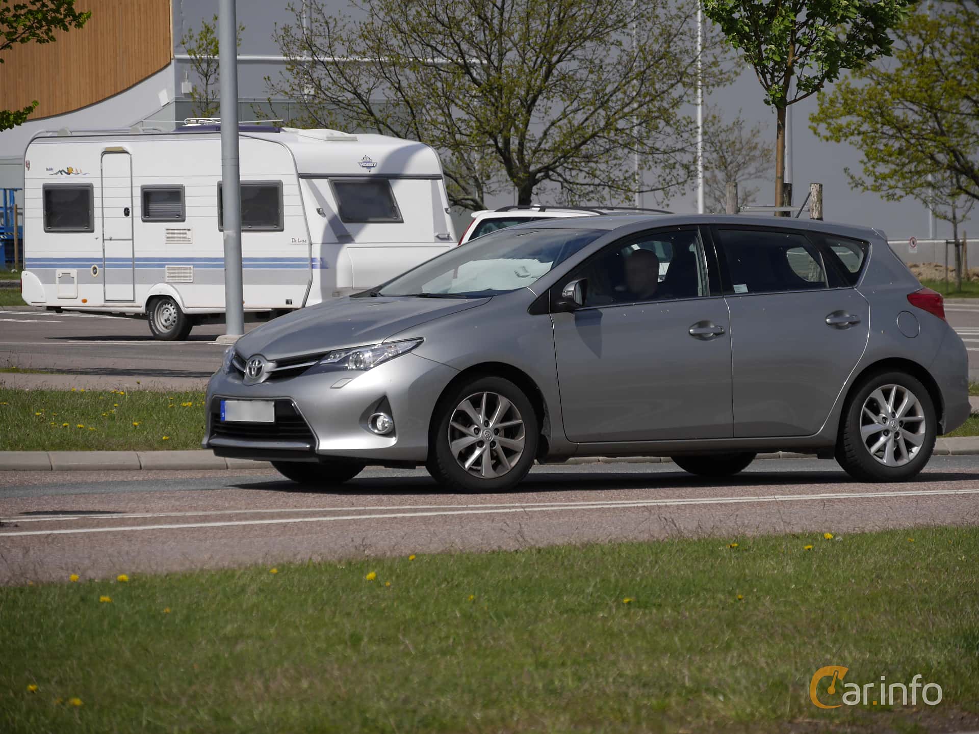 Toyota Auris 1.6  132hp, 2013