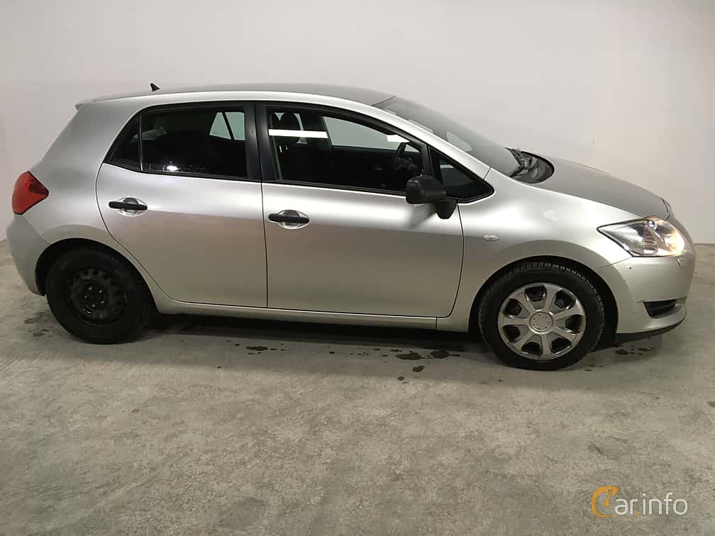 Toyota Auris 5-door 2.0 D-4D  Manual, 126hp, 2010