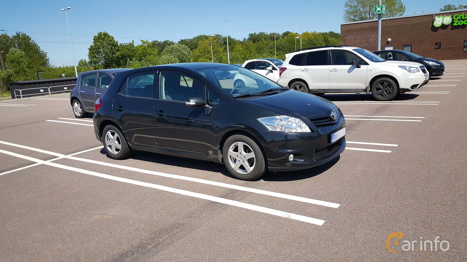 Toyota Auris 5-door 1.4 D-4D 90hp, 2010