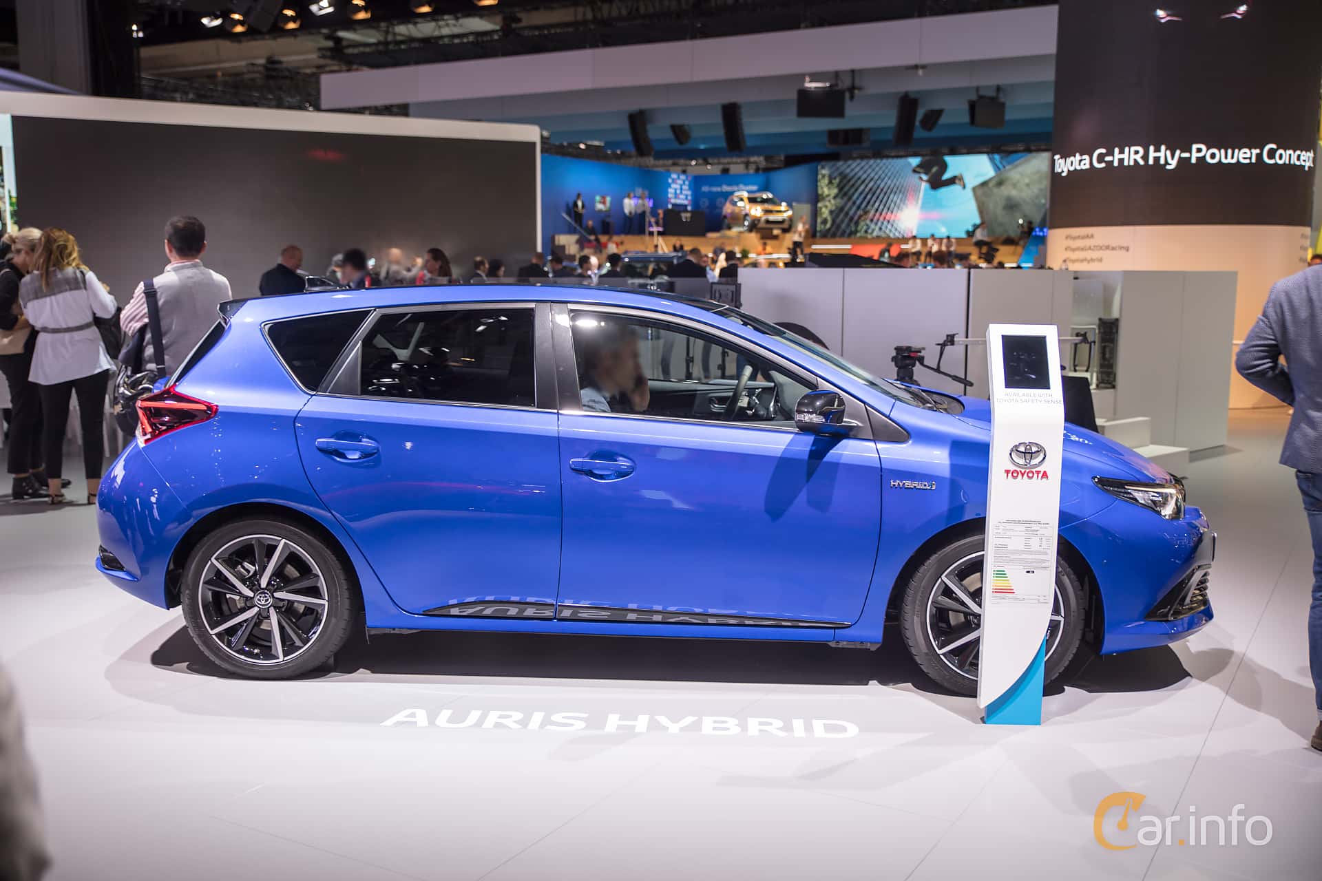 Toyota Auris Hybrid 1.8 VVT-i + 3JM CVT, 136hp, 2019