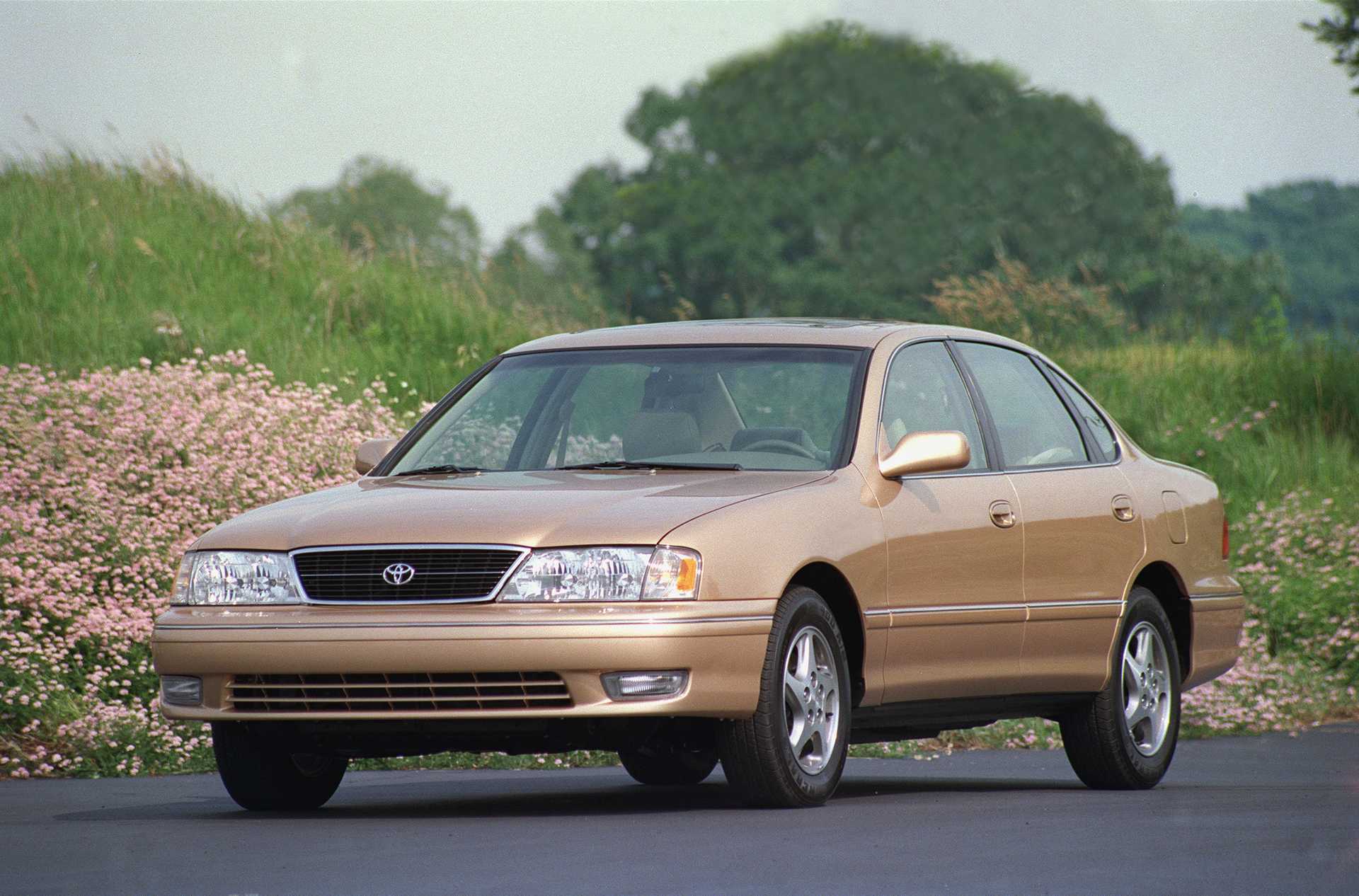 Toyota Avalon 3.0 V6 Automatic, 203hp, 1998
