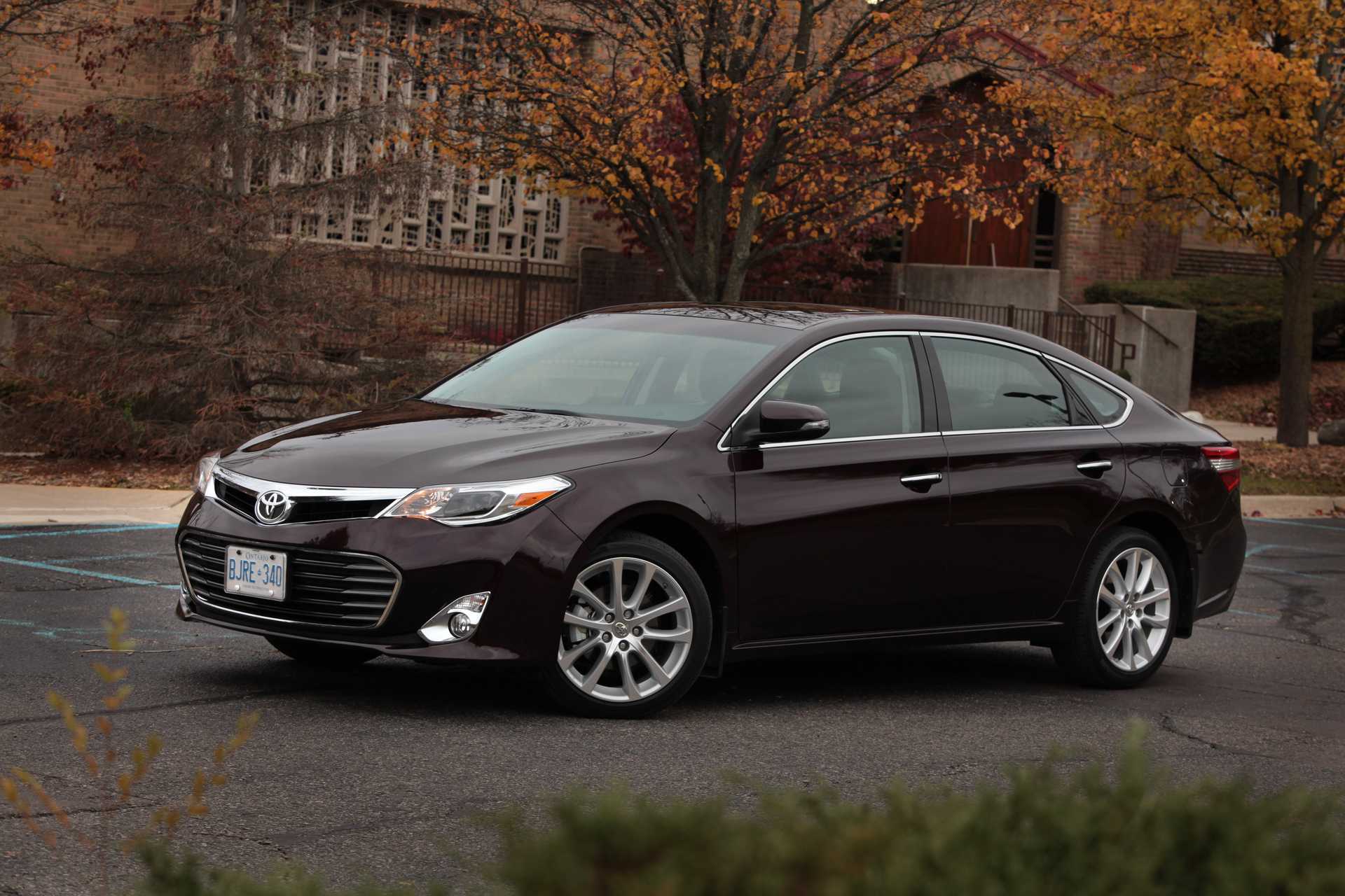 Toyota Avalon 3.5 V6 Automatic, 275hp, 2014